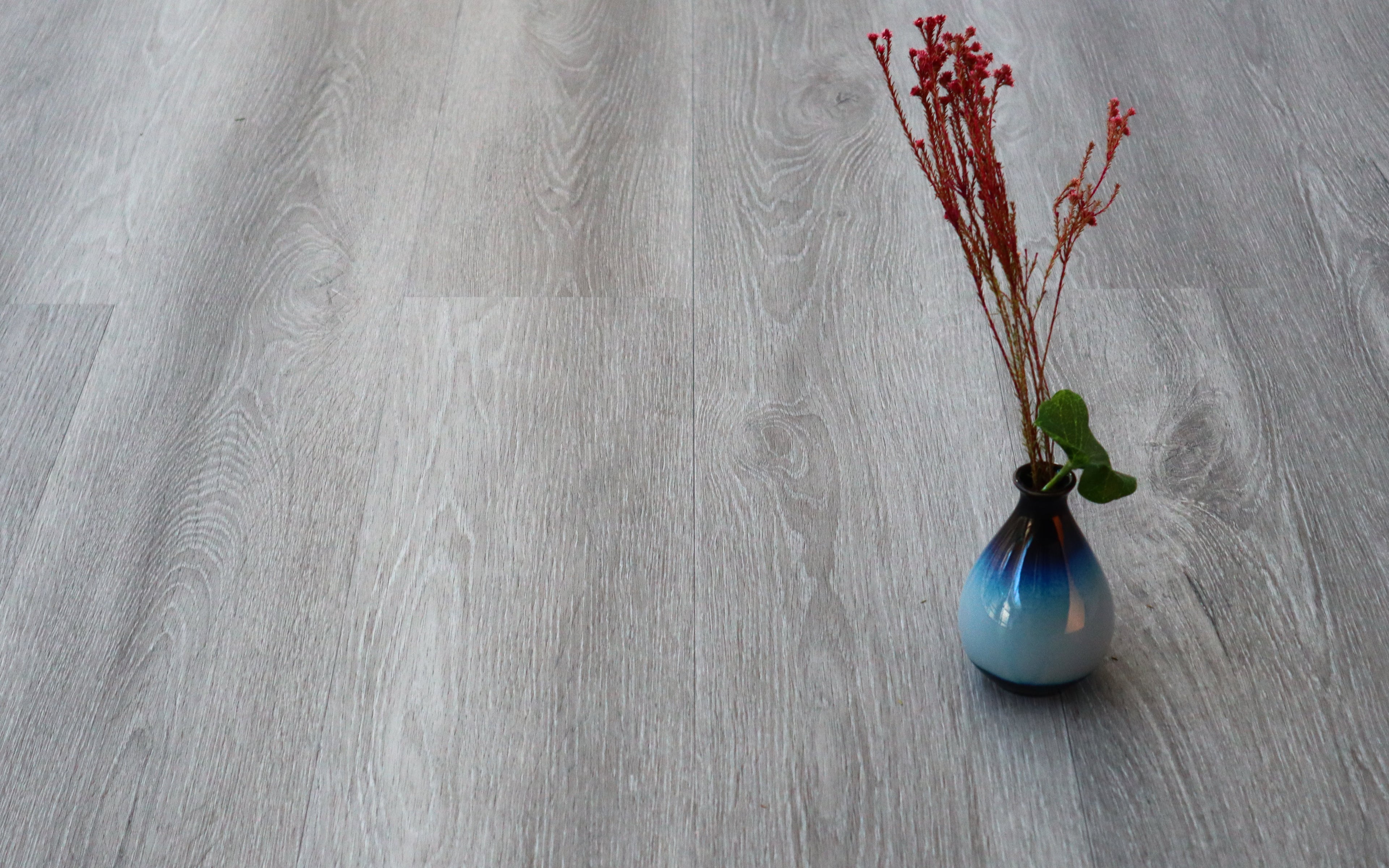 Discontinued Clearance! Oak Grey SPC Vinyl Click Planks Flooring  1220x180x5.0mm BVP2404