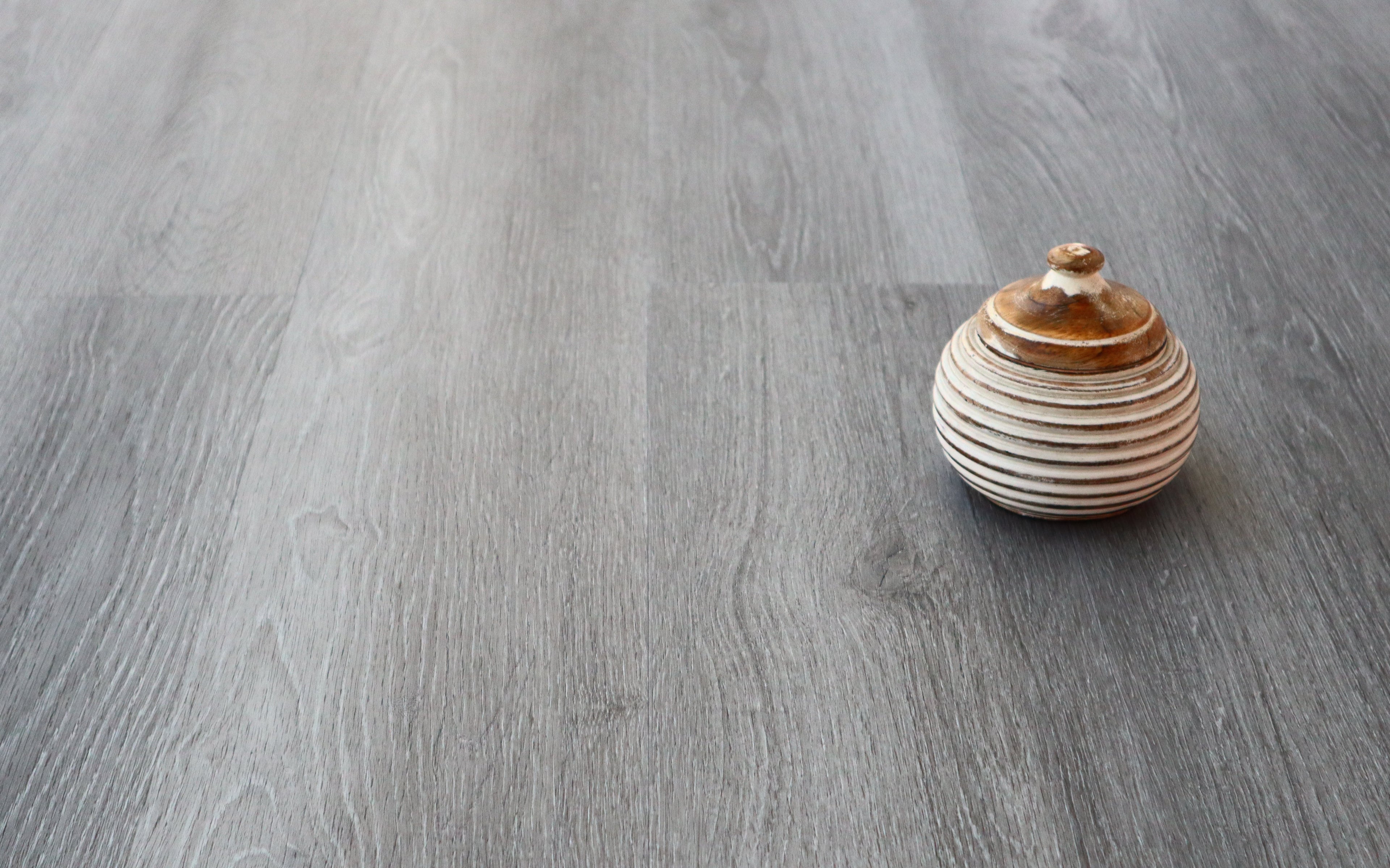 Discontinued Clearance! Oak Grey SPC Vinyl Click Planks Flooring  1220x180x5.0mm BVP2404