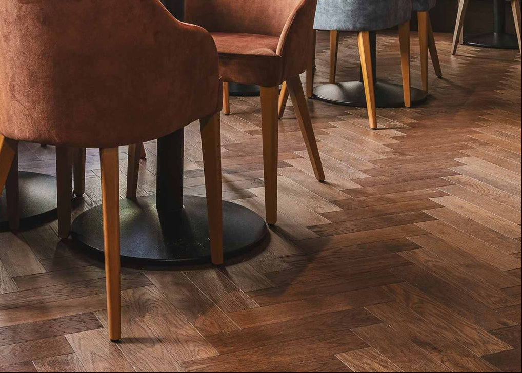 Oak Brushed Dark Mahagony Natural Oiled Herringbone Engineered Flooring 430x115x14/3mm BHO1410