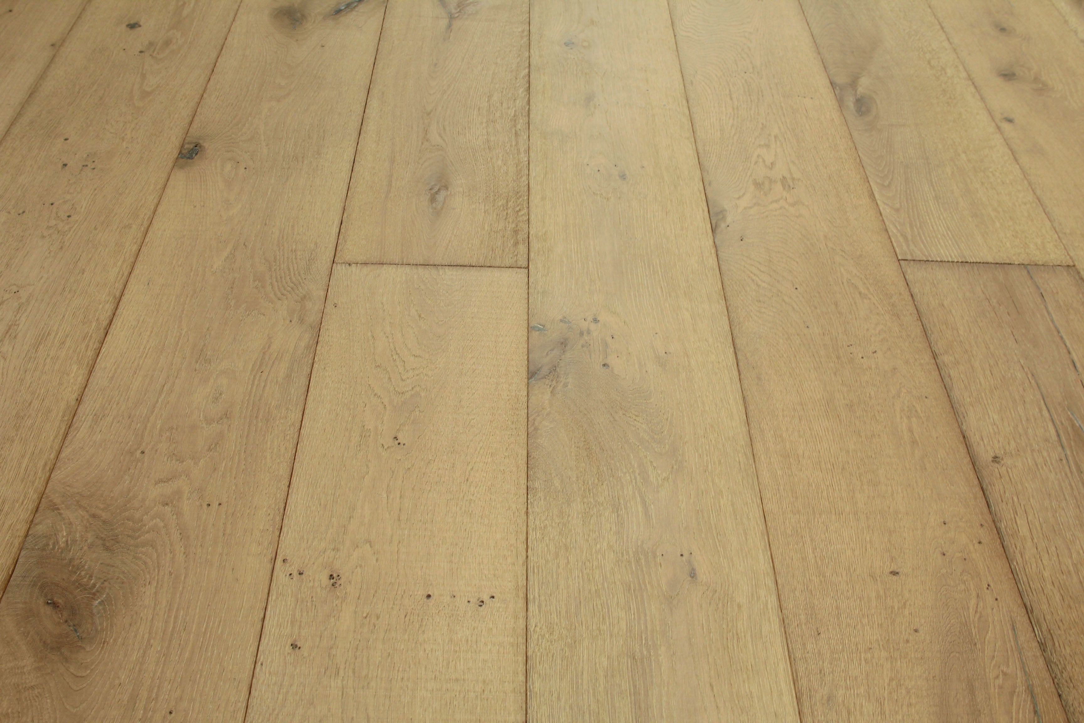 Oak Brushed Distressed Saw Mark,Light Grey Oiled Engineered Flooring BEO1586