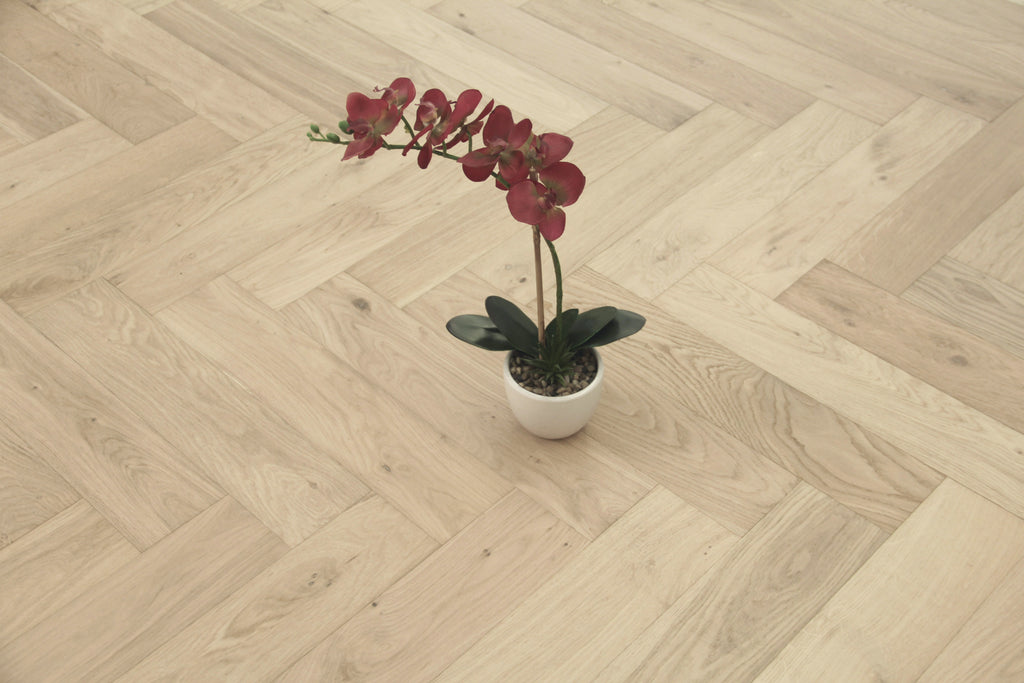 Brushed & Unfinished Oak Engineered Herringbone Flooring BHO1400