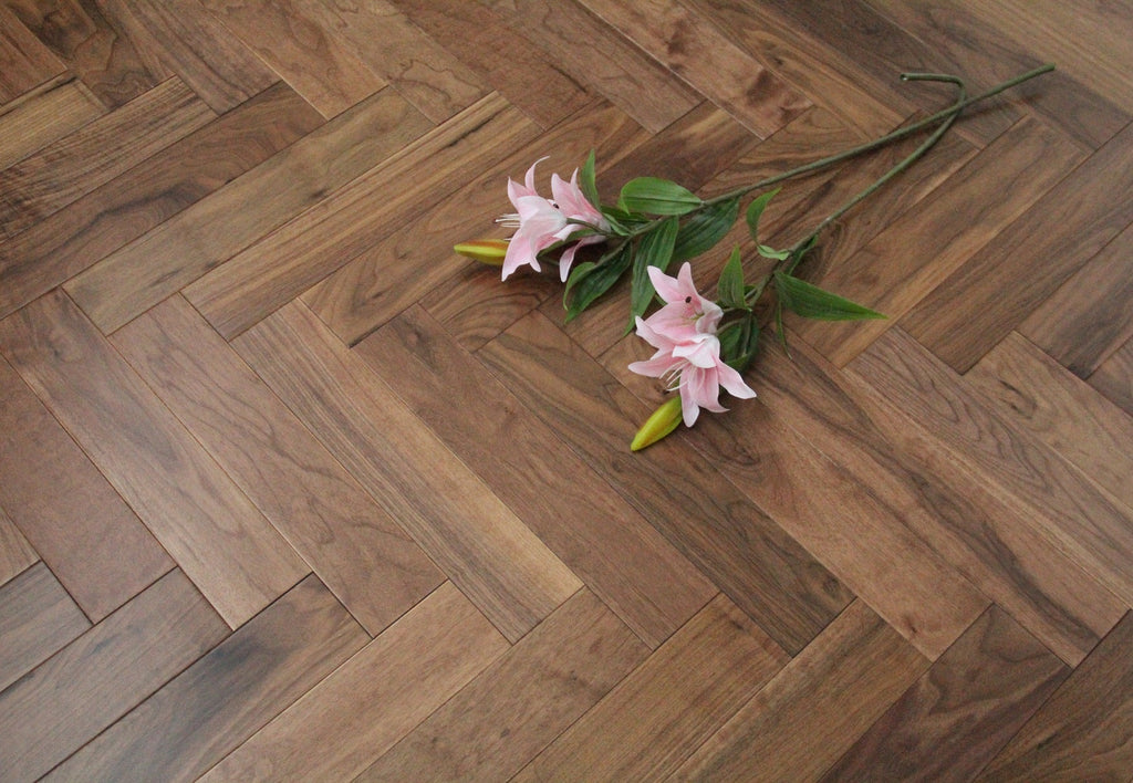 Prime Grade American Black Walnut Lacquered Herringbone Engineered Flooring 600x90x18/4mm BHW1802AB