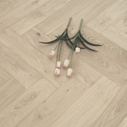 Brushed & Unfinished Oak Engineered Herringbone Flooring BHO1400