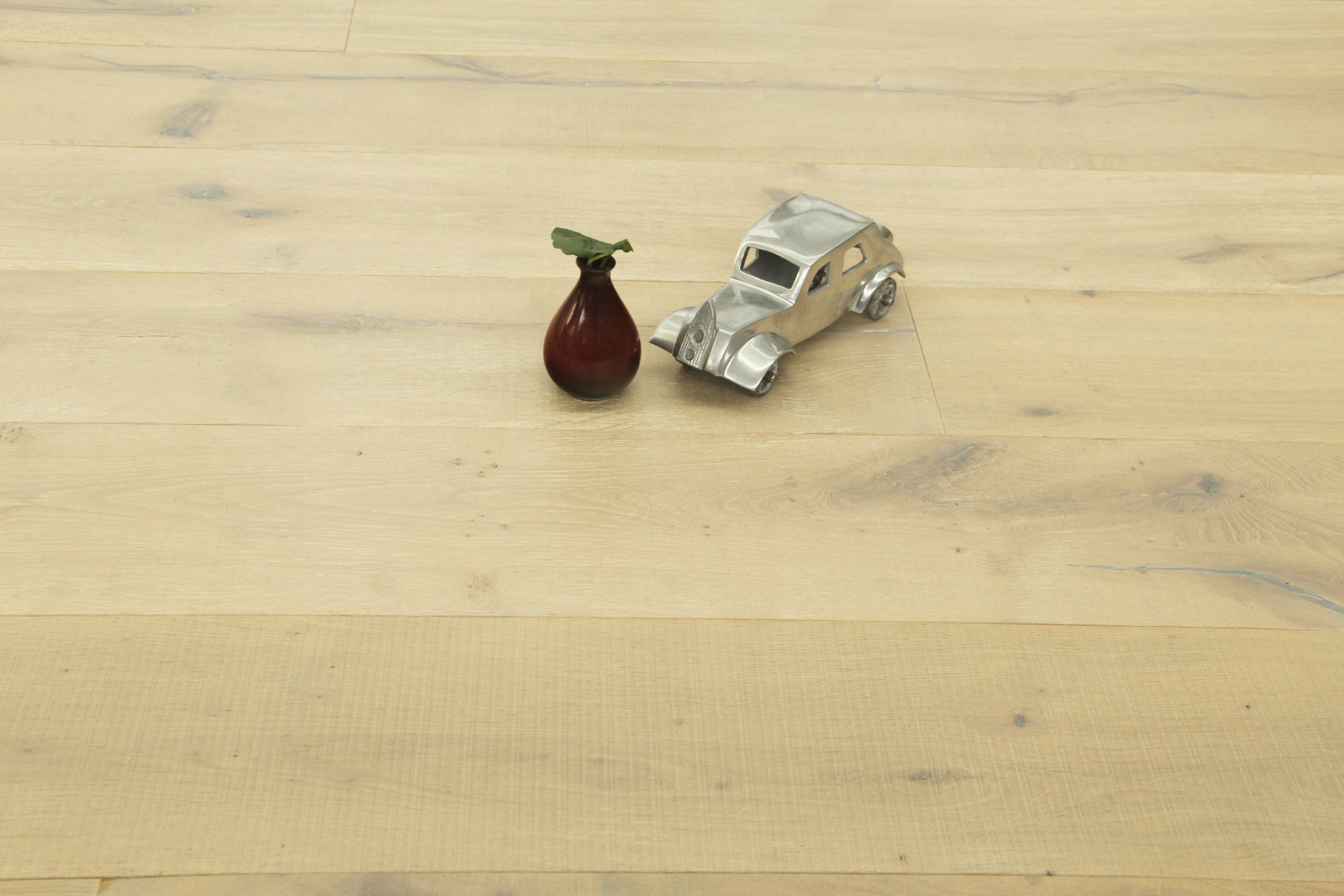 Oak Brushed Distressed Saw Mark,Cream Colour Oiled Engineered Flooring BEO1582