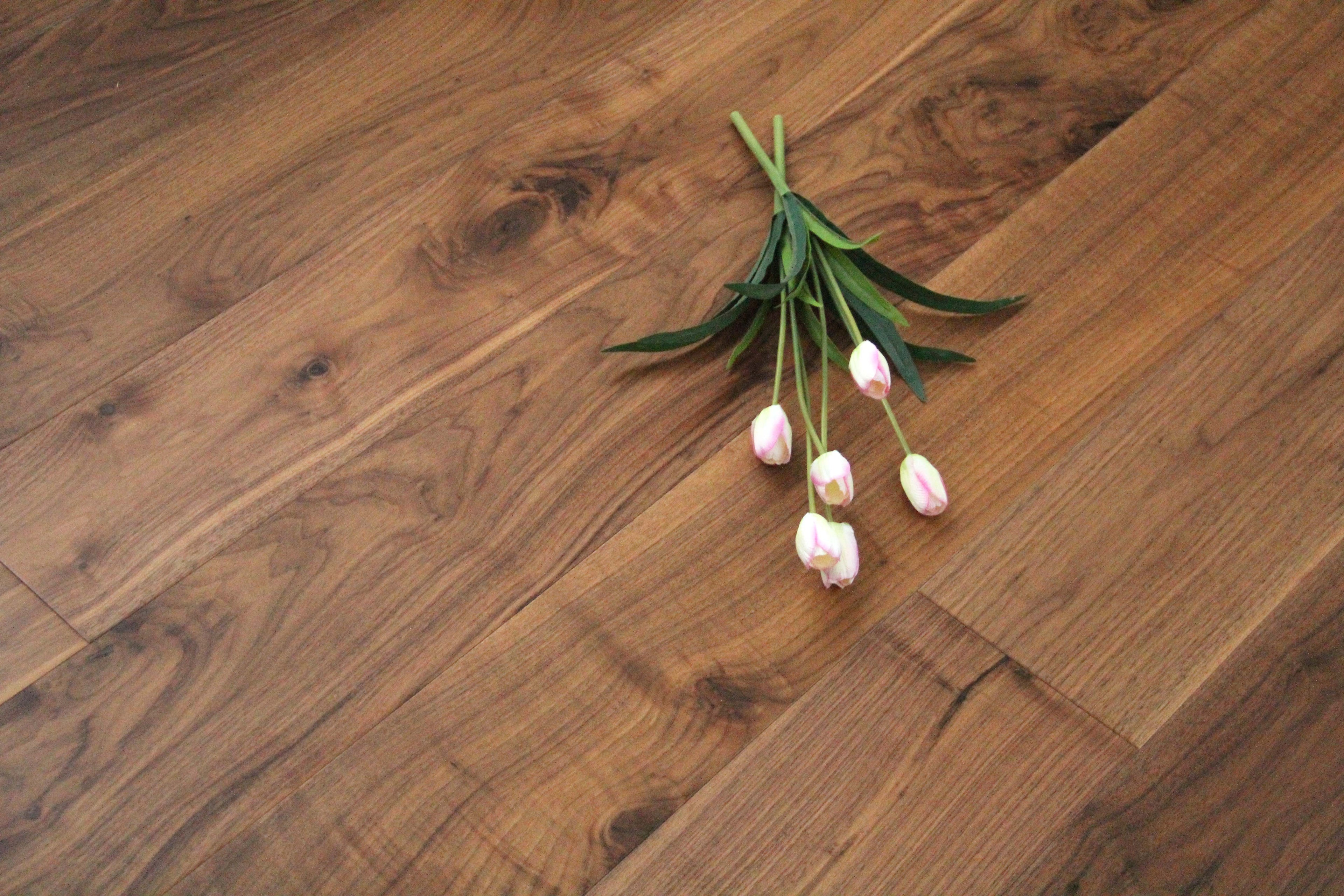 American Black Walnut Lacquered Engineered Flooring BEW1519
