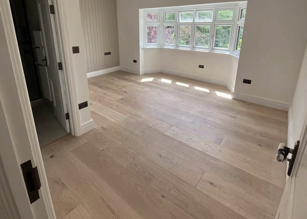 European Oak Brushed Invisible Oiled Engineered Wood Flooring BEO1524