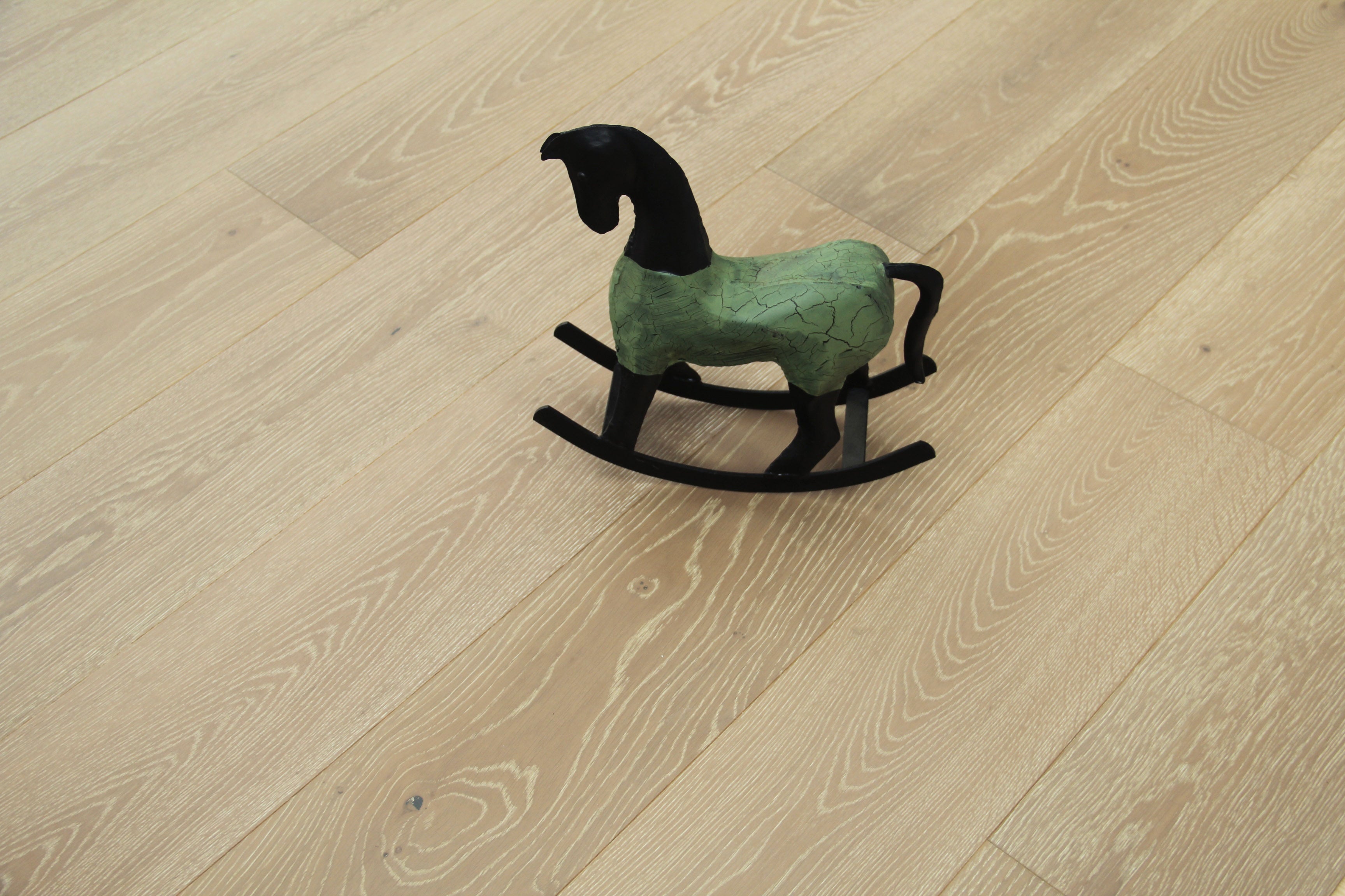 Smoked White Washed Grey Oak 5G Click Engineered Flooring BEO1422C