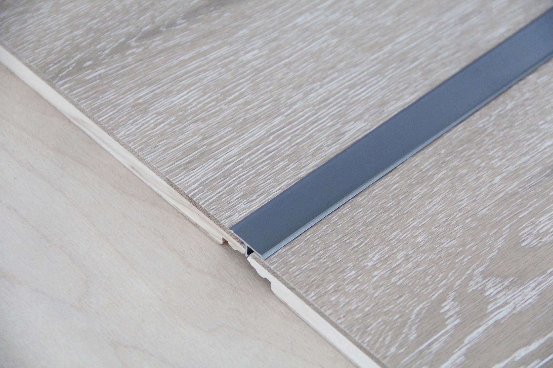 Grey Aluminium Door threshold 2.7m x 20mm x 7mm BAC009
