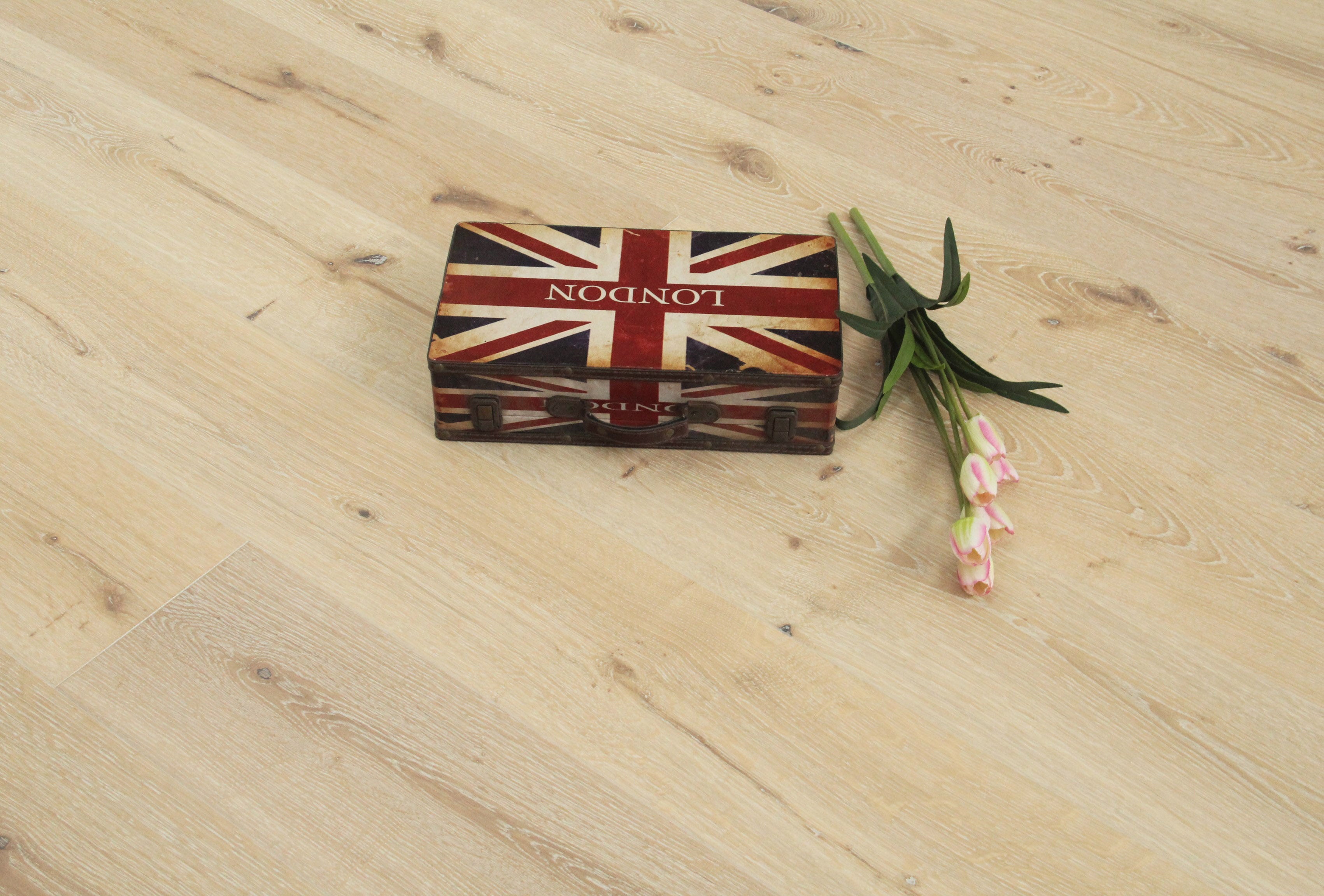 Oak Brushed White Washed UV Oiled Engineered Wood Flooring BEO1500C