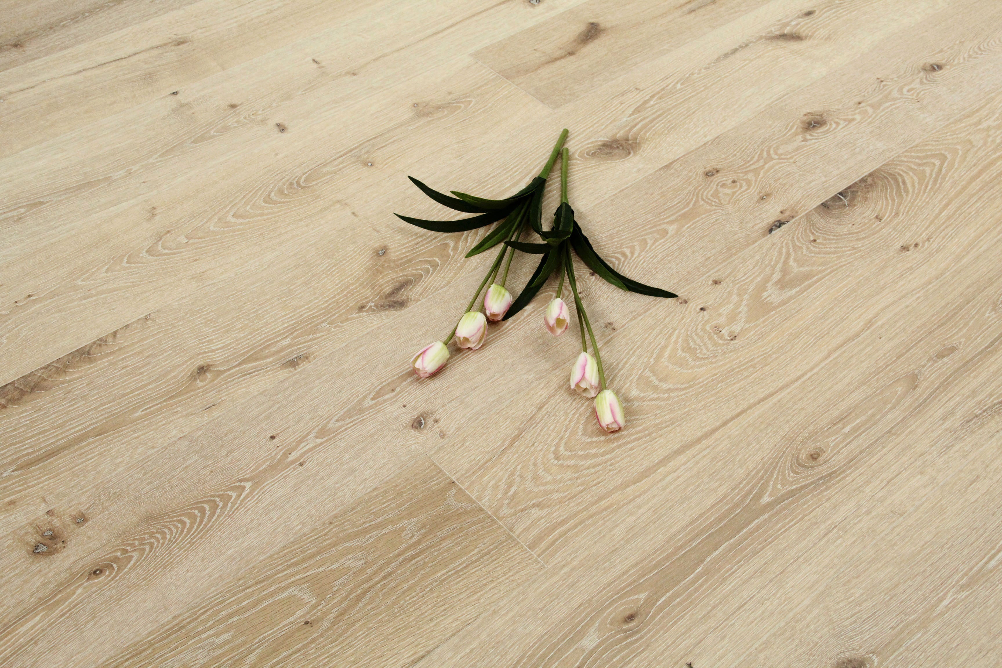 Oak Brushed White Washed UV Oiled Engineered Wood Flooring BEO1500C