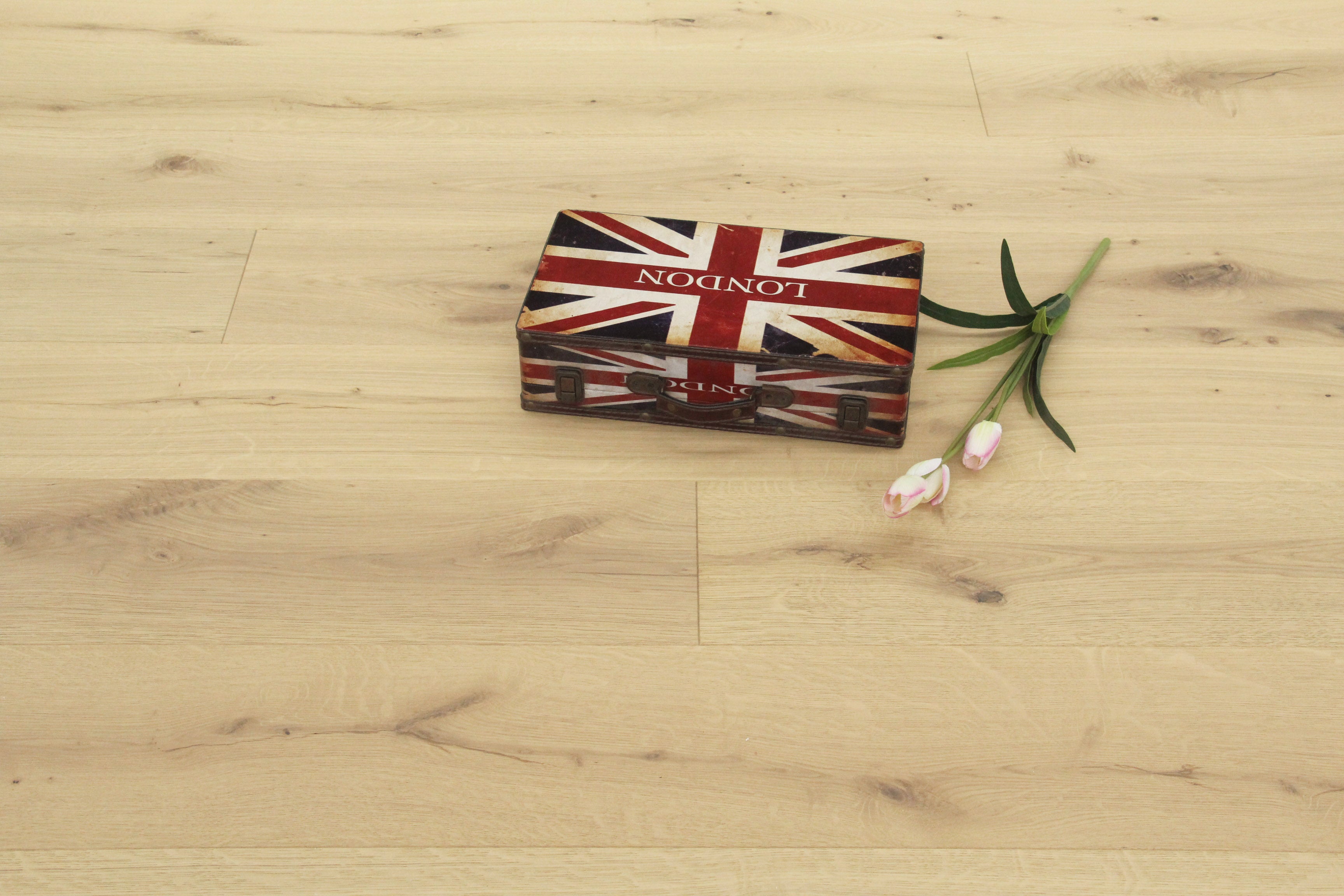 Oak Brushed Invisible Oiled Engineered Flooring BEO1503C