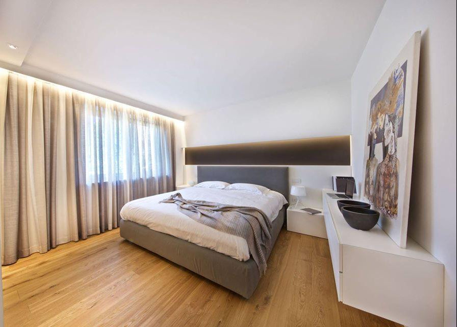 Brushed & UV Oiled European Oak Engineered Flooring BEO2008