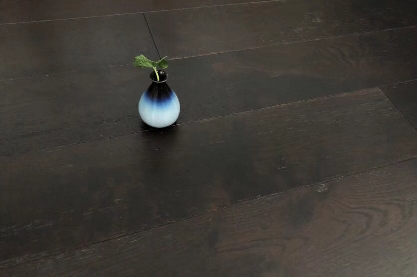 Brushed Ebony Stained Lacquered Oak Engineered Flooring BEO1518