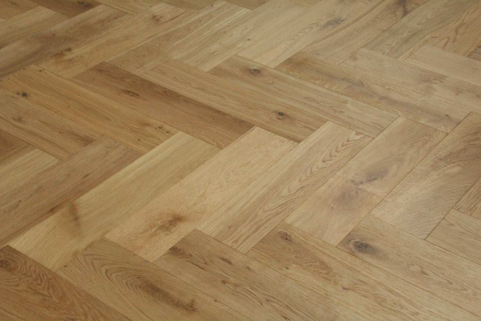 Discontinued Clearance! Oak Brushed UV Oiled Herringbone Engineered Wood Flooring 600x150x14/3mm BHO1401