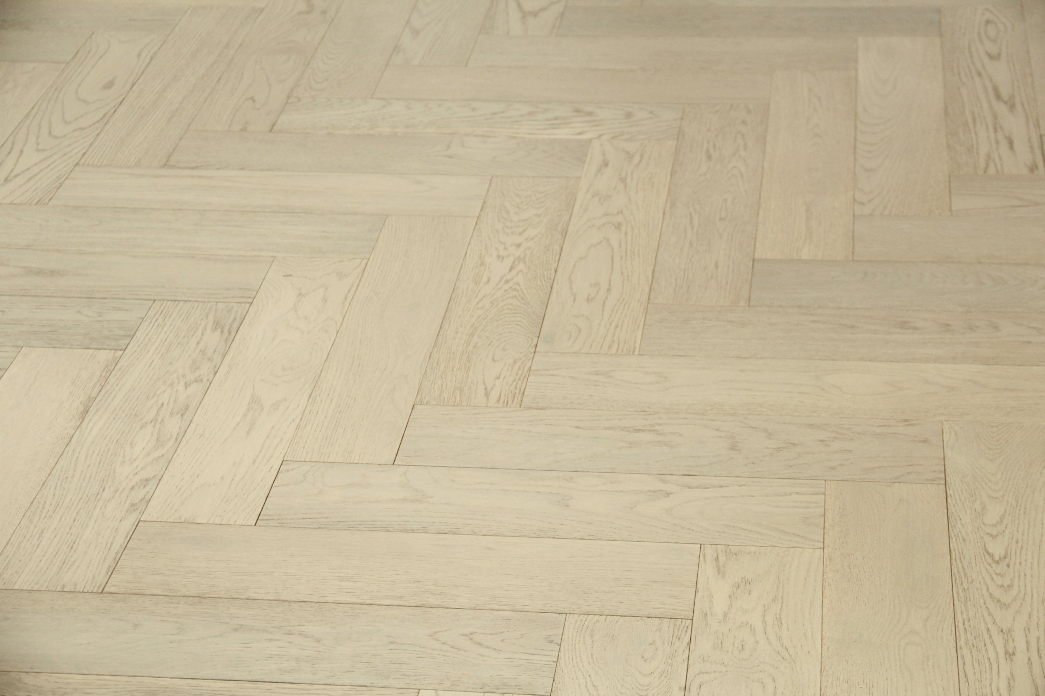 Brushed & White UV Oiled Oak Engineered Herringbone Flooring BHO1408