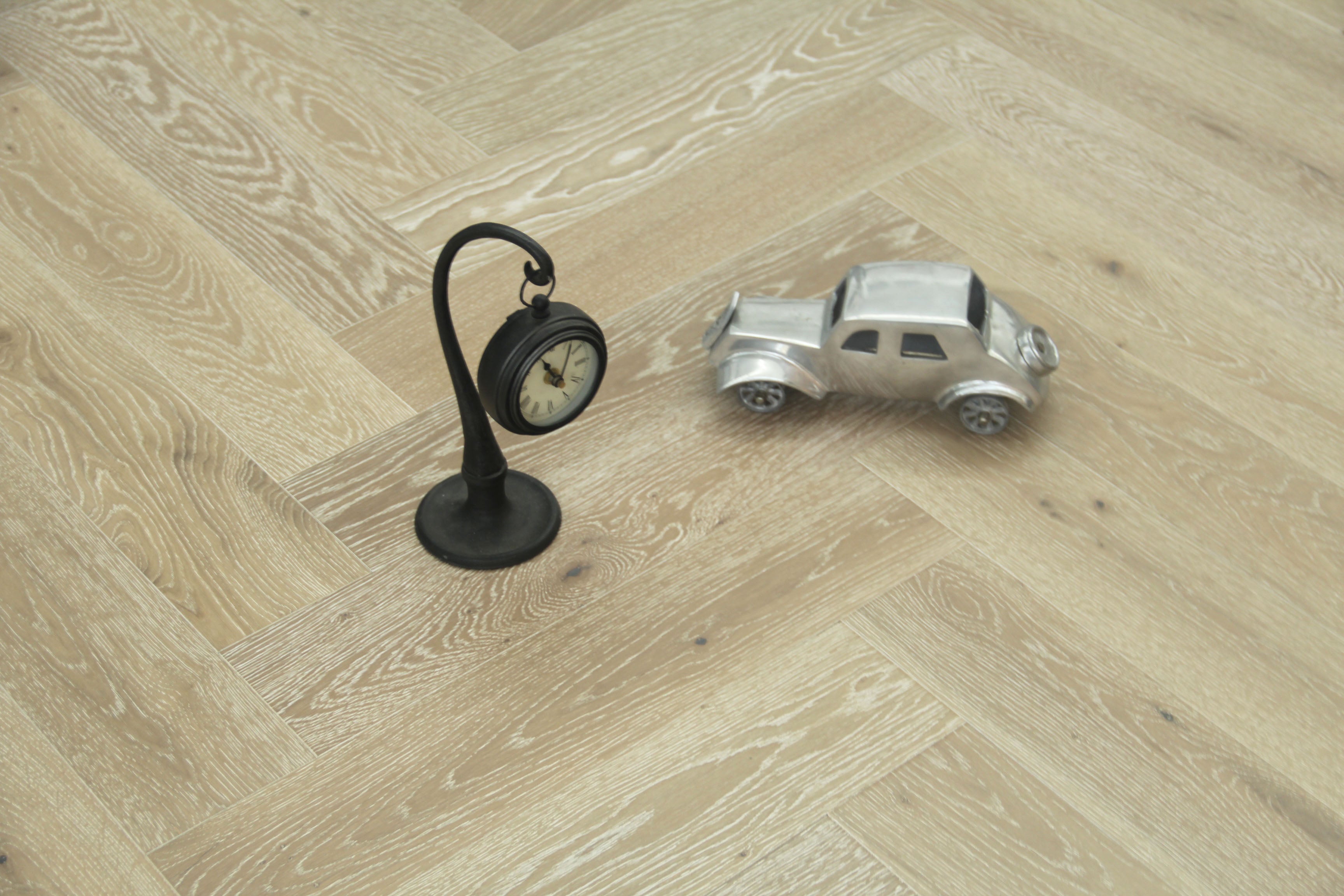Smoked Grey Oak Engineered Herringbone Flooring BHO1409