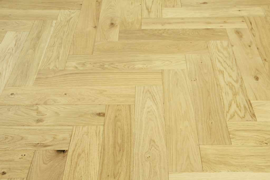 Oak Brushed & UV Lacquered Engineered Herringbone BHO1411