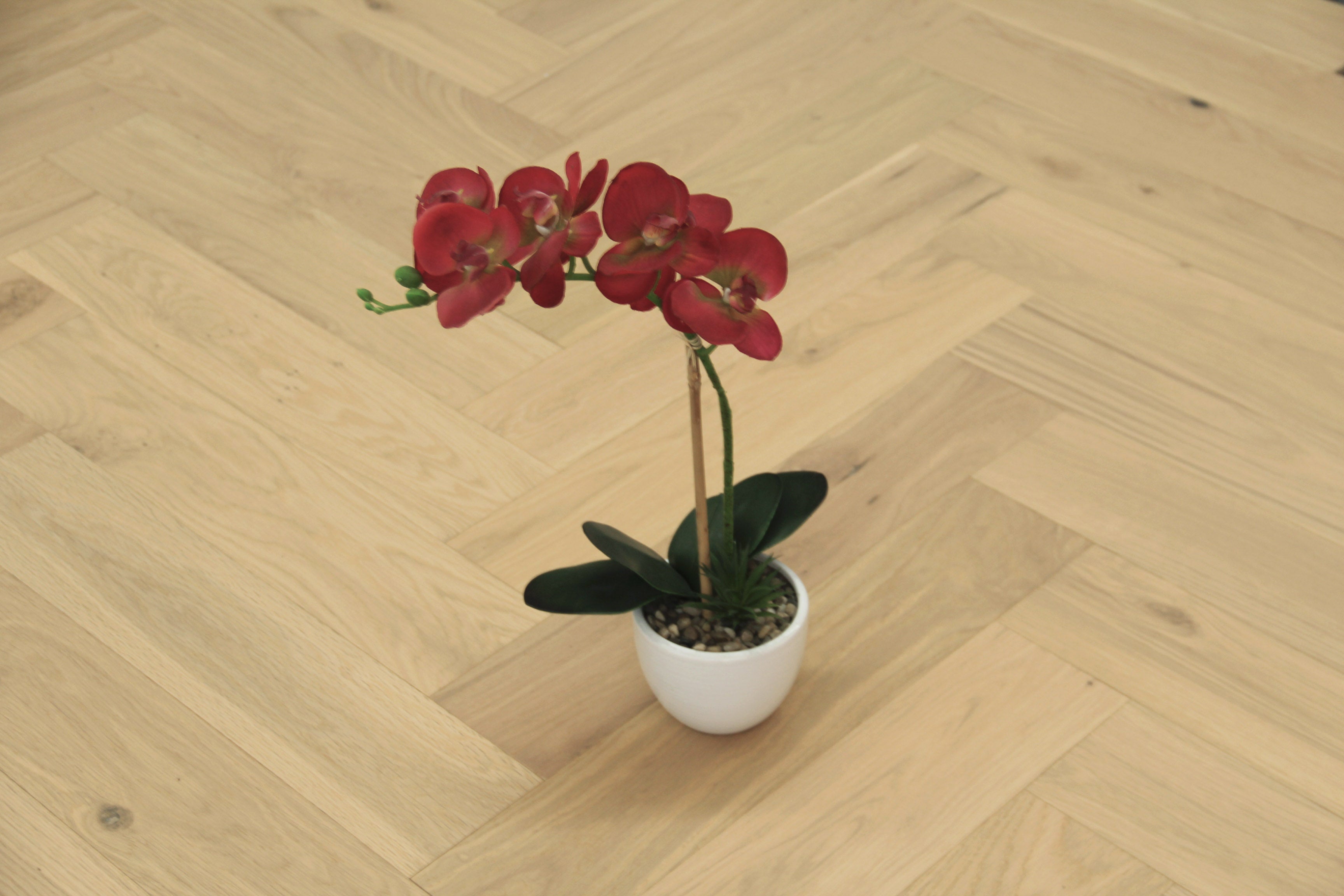 Brushed Light Oak Engineered Herringbone Flooring BHO1406