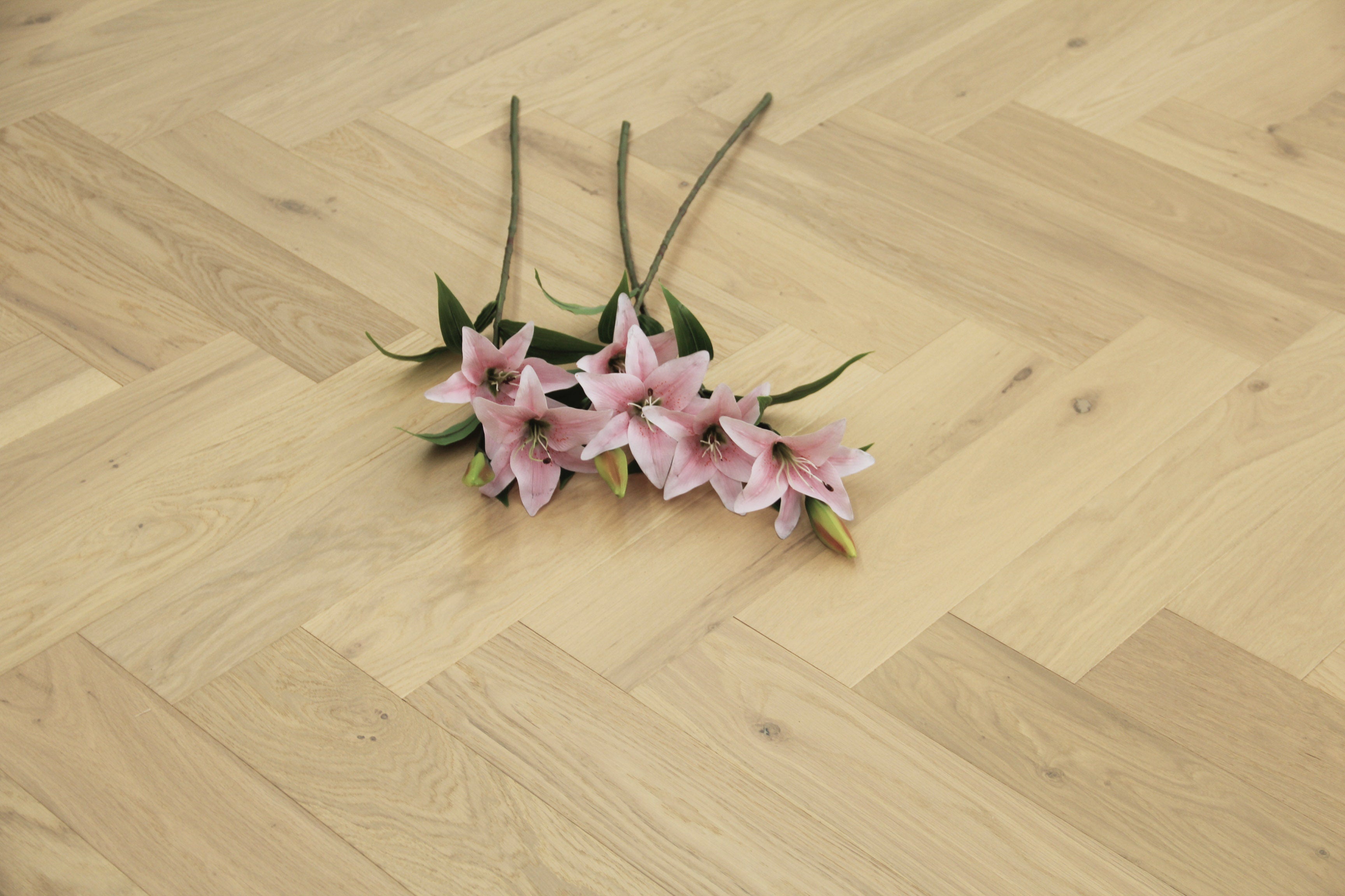Brushed Light Oak Engineered Herringbone Flooring BHO1406