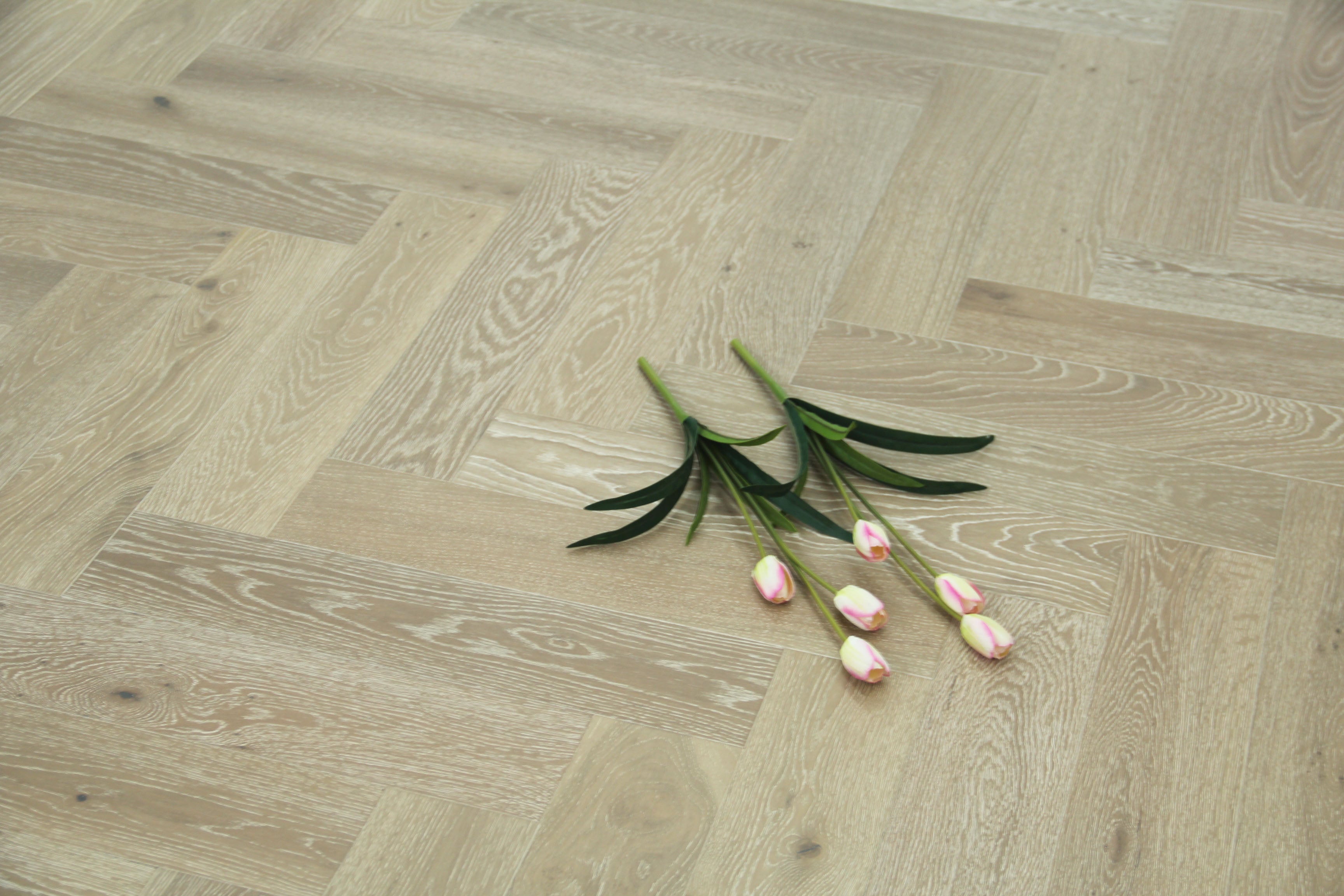Smoked Grey Oak Engineered Herringbone Flooring BHO1409