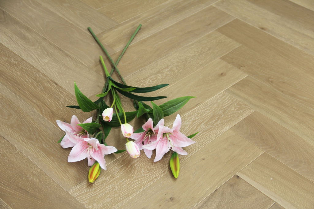 Oak Brushed L-Grey Lacquered Herringbone Engineered Wood Flooring 605x125x15/4mm BHO1501