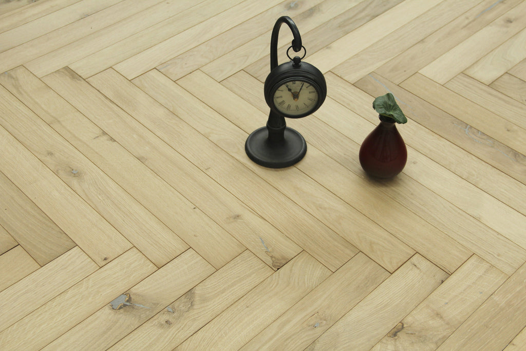 Oak Unfinished Herringbone Wood Flooring 640x60x20/6mm BHO2000