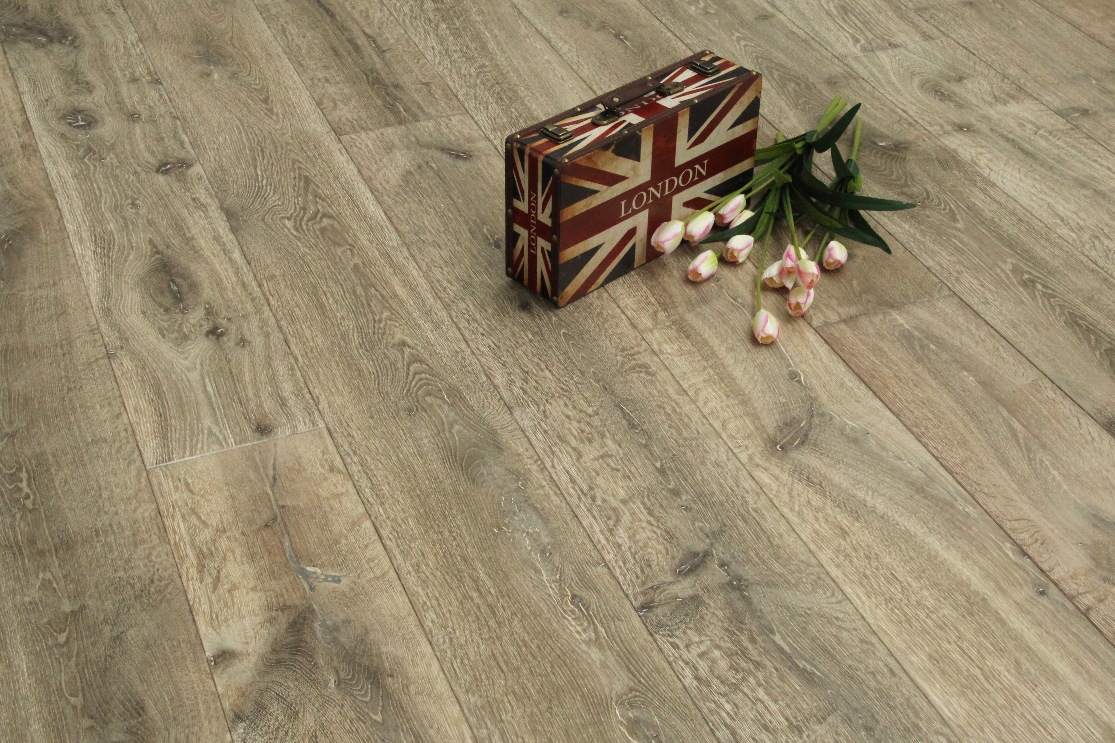 Oak Brushed Bespoke Grey Oiled Engineered Flooring 1900x190x20/6mm BEO2061D
