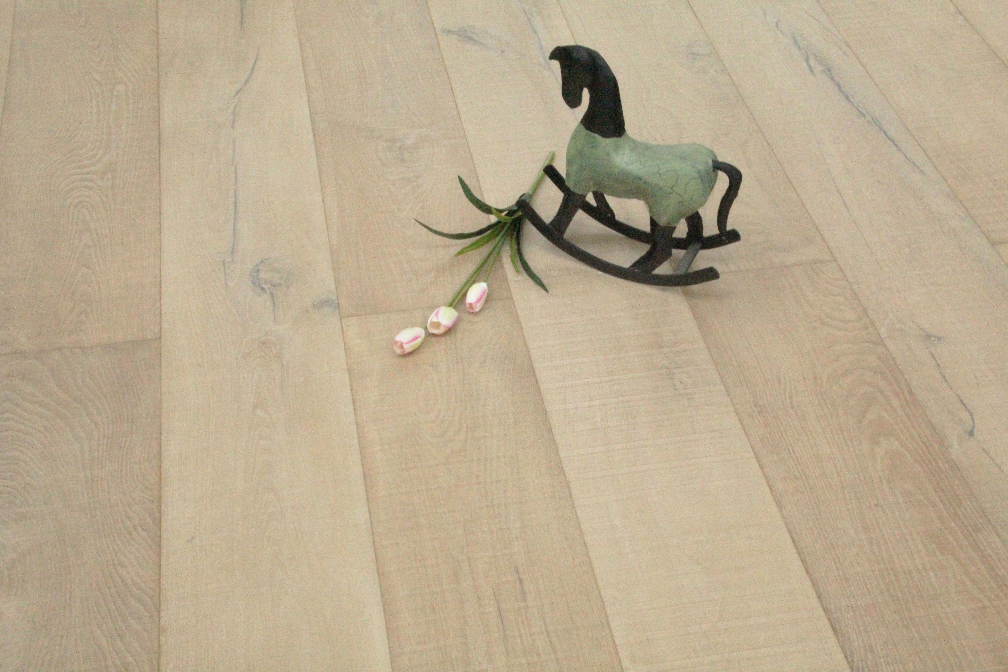 Oak Brushed Distressed Saw Mark Light Oiled Engineered Flooring 1900x240x15/4mm BEO1564