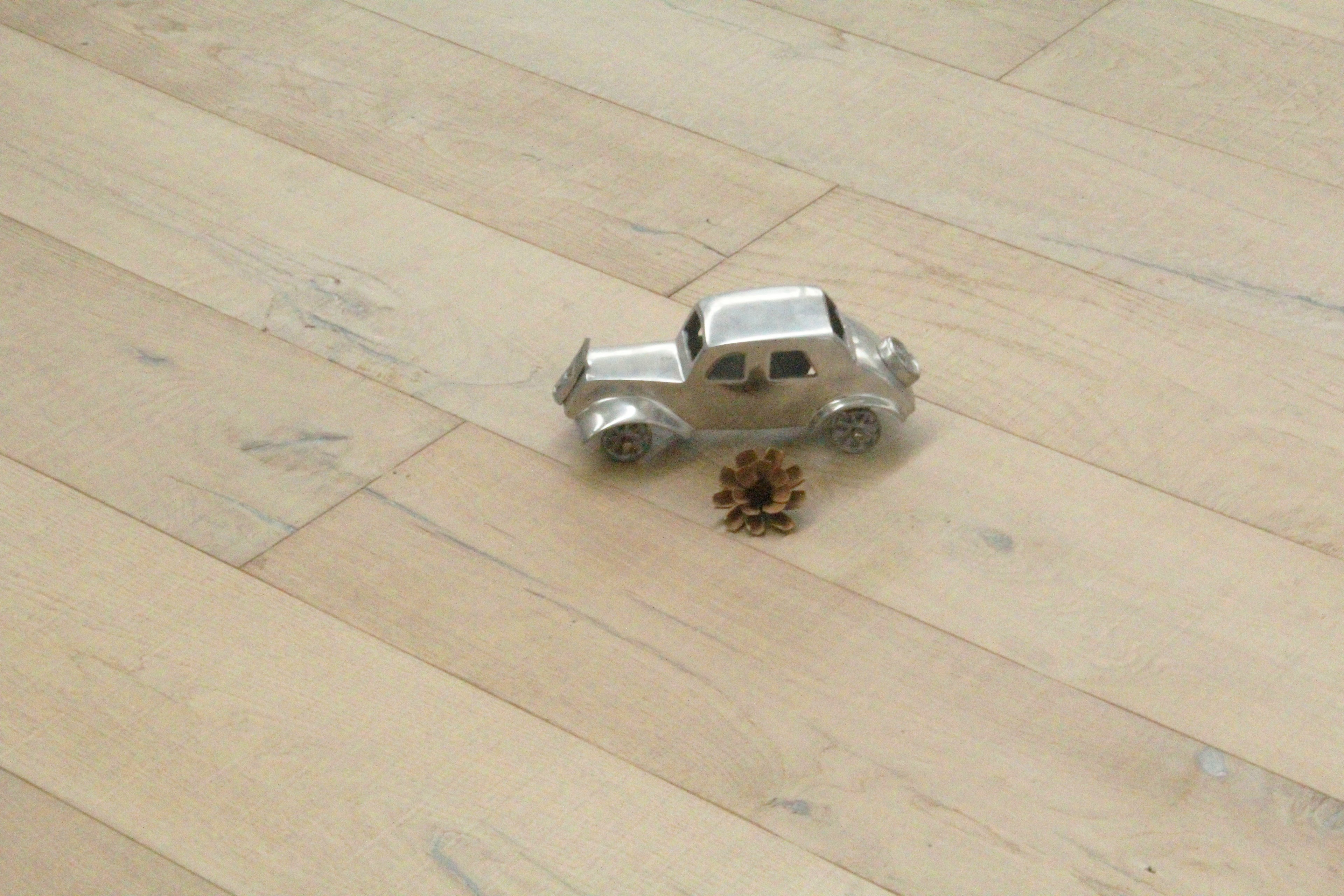 Oak Brushed Distressed Saw Mark Light Oiled Engineered Flooring 1900x240x15/4mm BEO1564