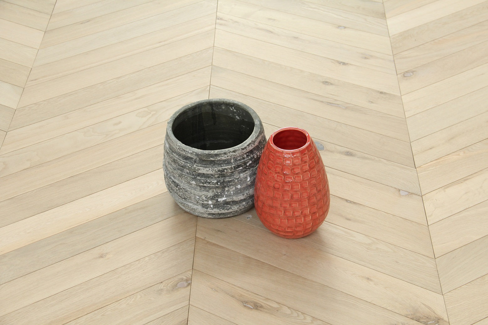 Oak Brushed Unfinished Chevron Engineered Flooring 600x90x18/4mm BSR1811