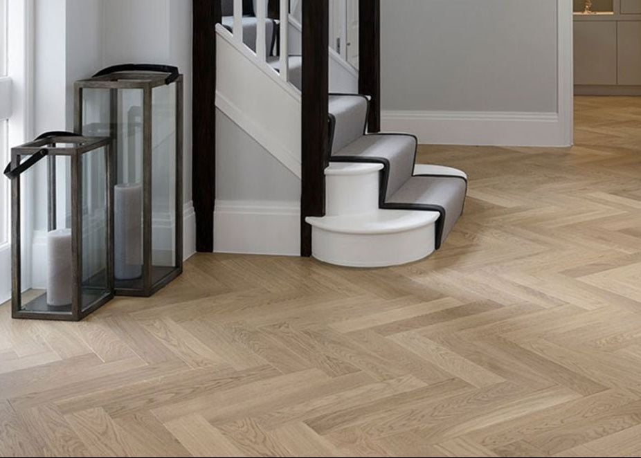 Oak Brushed Invisible Oiled Herrringbone Engineered Wood Flooring 605x125x15/4mm BHO1504