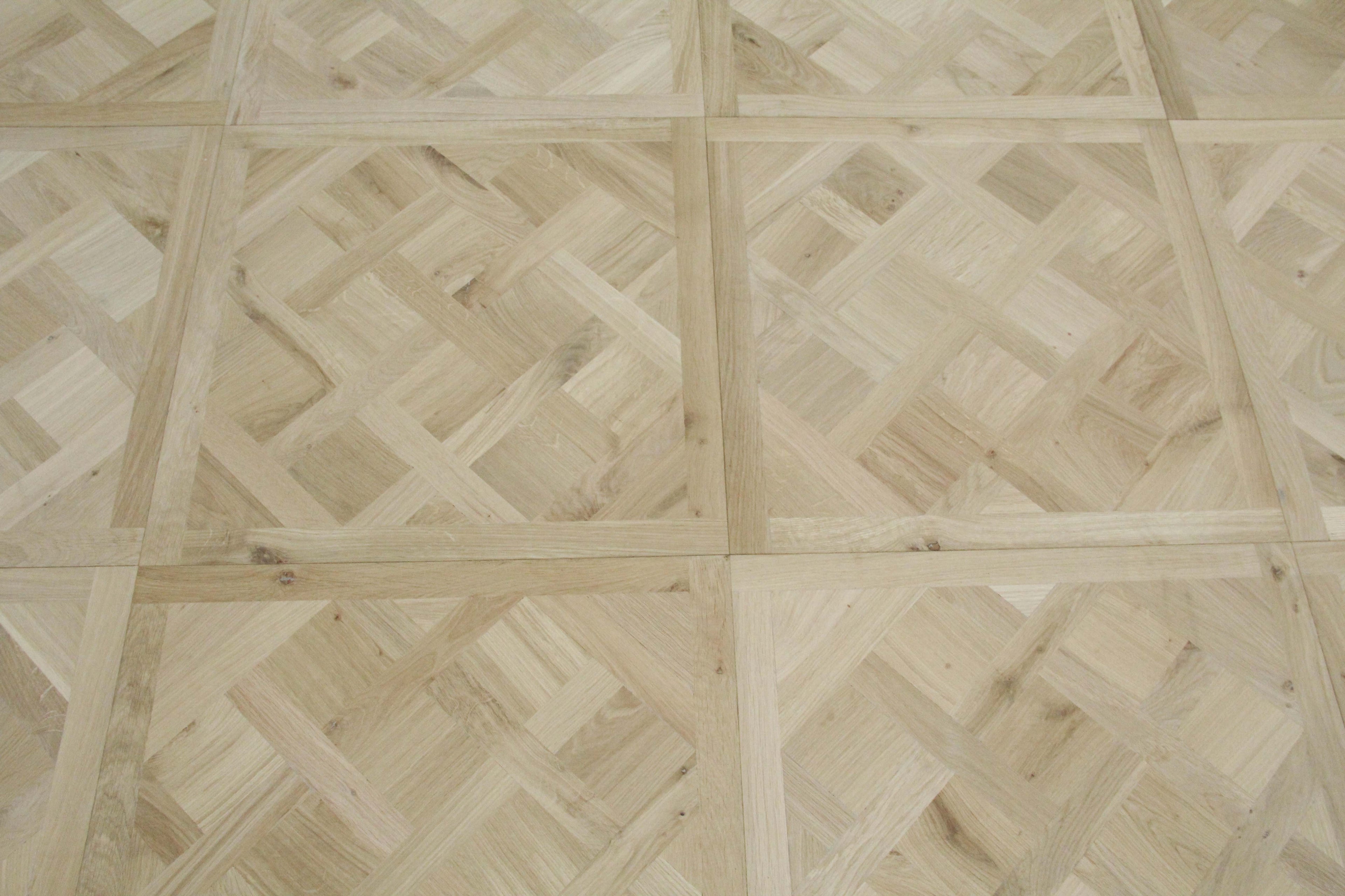 Discontinued Clearance! Oak Unfinished Versailles Panels Engineered Flooring 580x580x20/6mm BPA2021