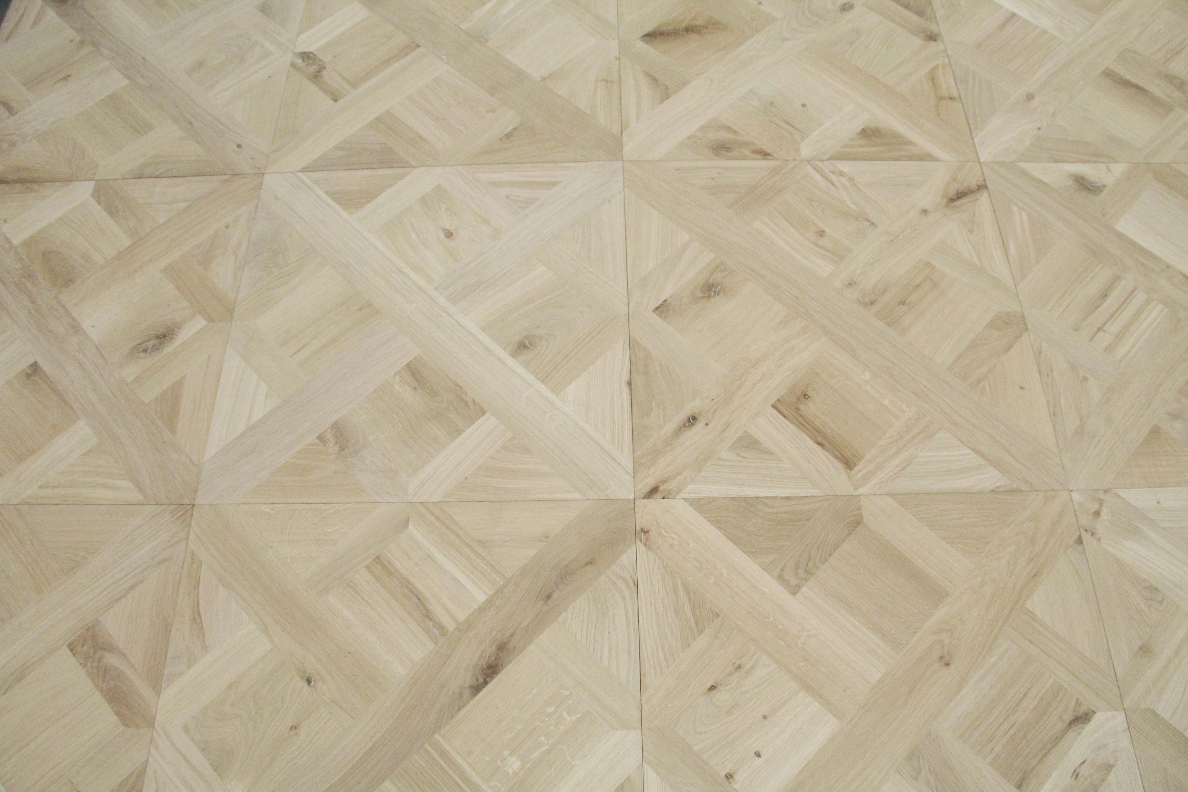 Discontinued Clearance! Oak Unfinished Versailles Panels Engineered Flooring 580x580x20/6mm BPB2001