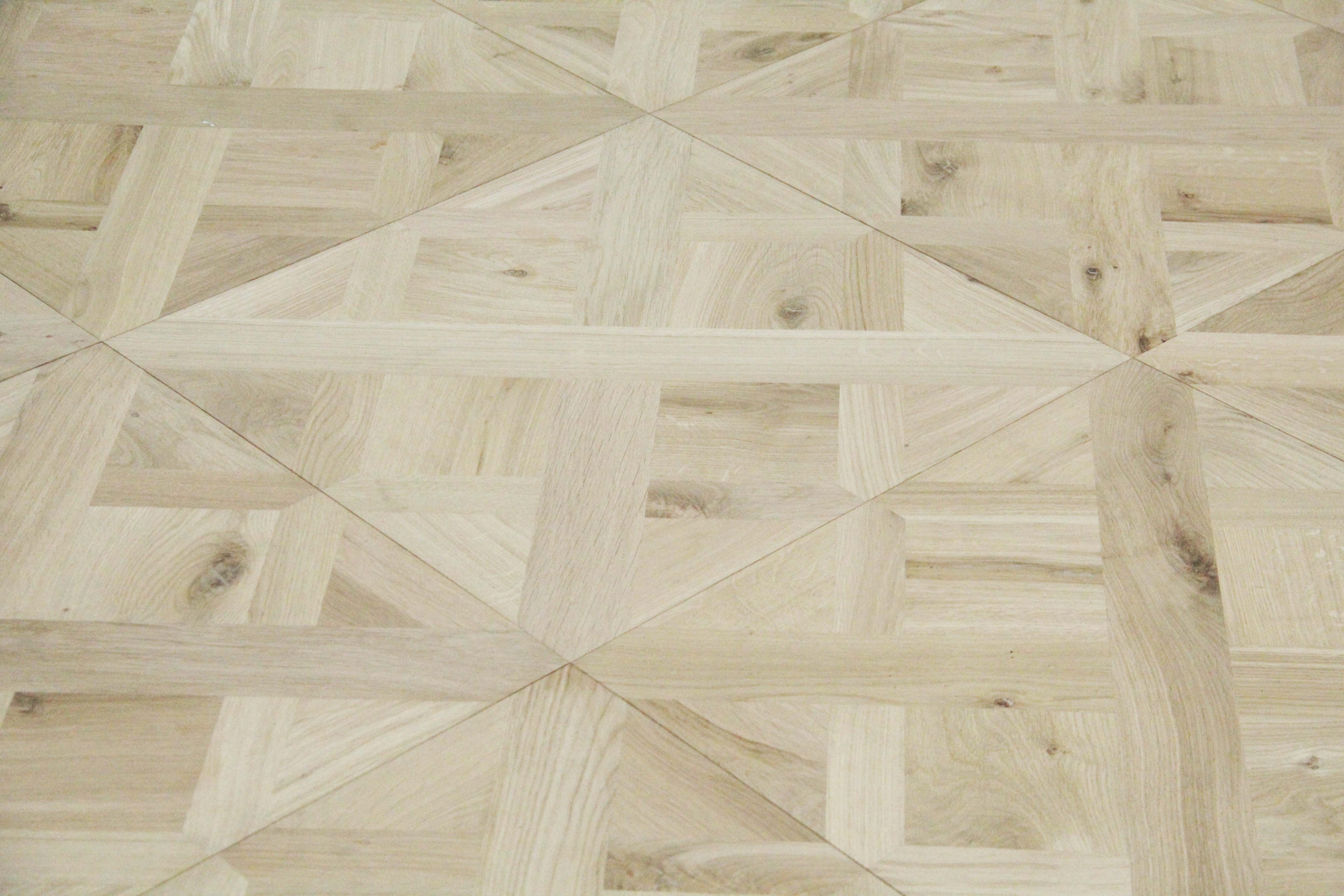 Discontinued Clearance! Oak Unfinished Versailles Panels Engineered Flooring 580x580x20/6mm BPB2001