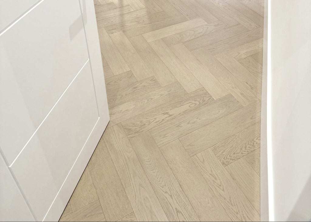 Brushed & White UV Oiled Oak Engineered Herringbone Flooring BHO1408