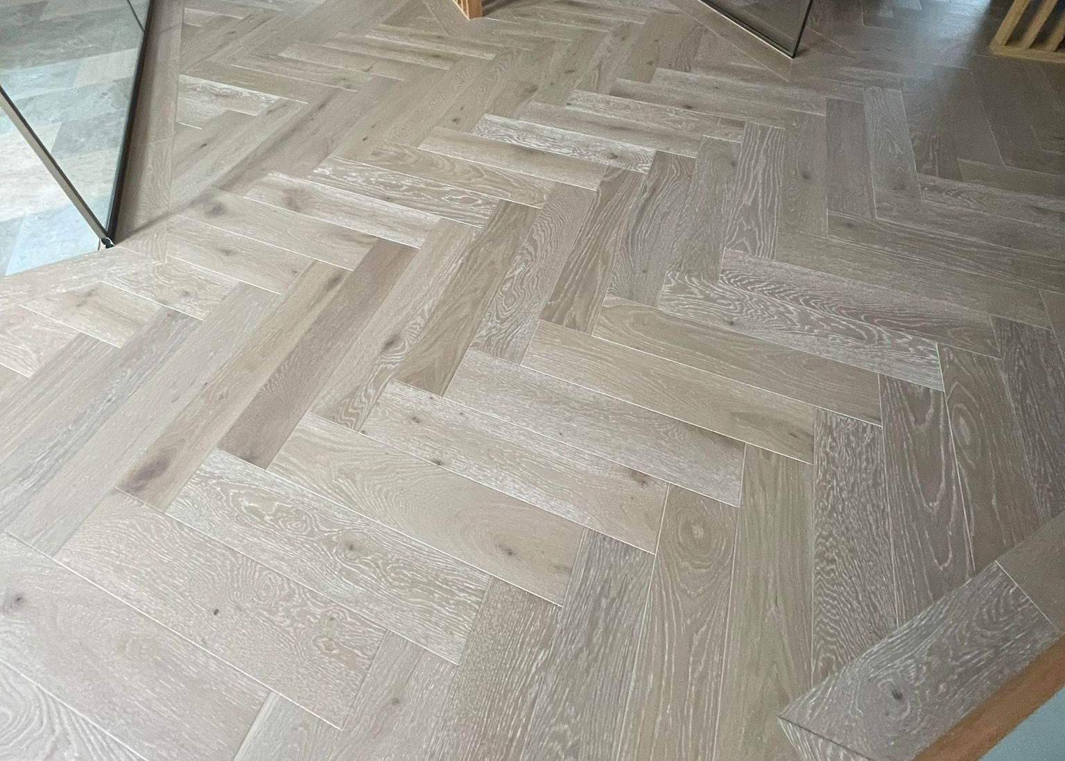 Smoked Grey Oak Engineered Herringbone Flooring BHO1409