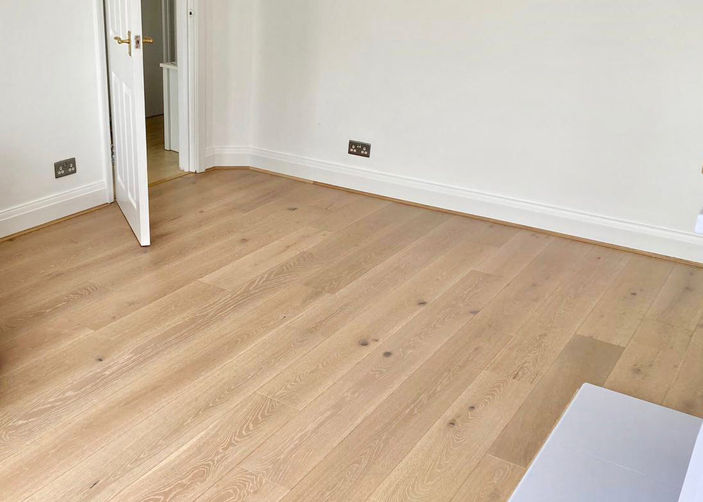 Smoked White Washed Grey Oak 5G Click Engineered Flooring BEO1422C