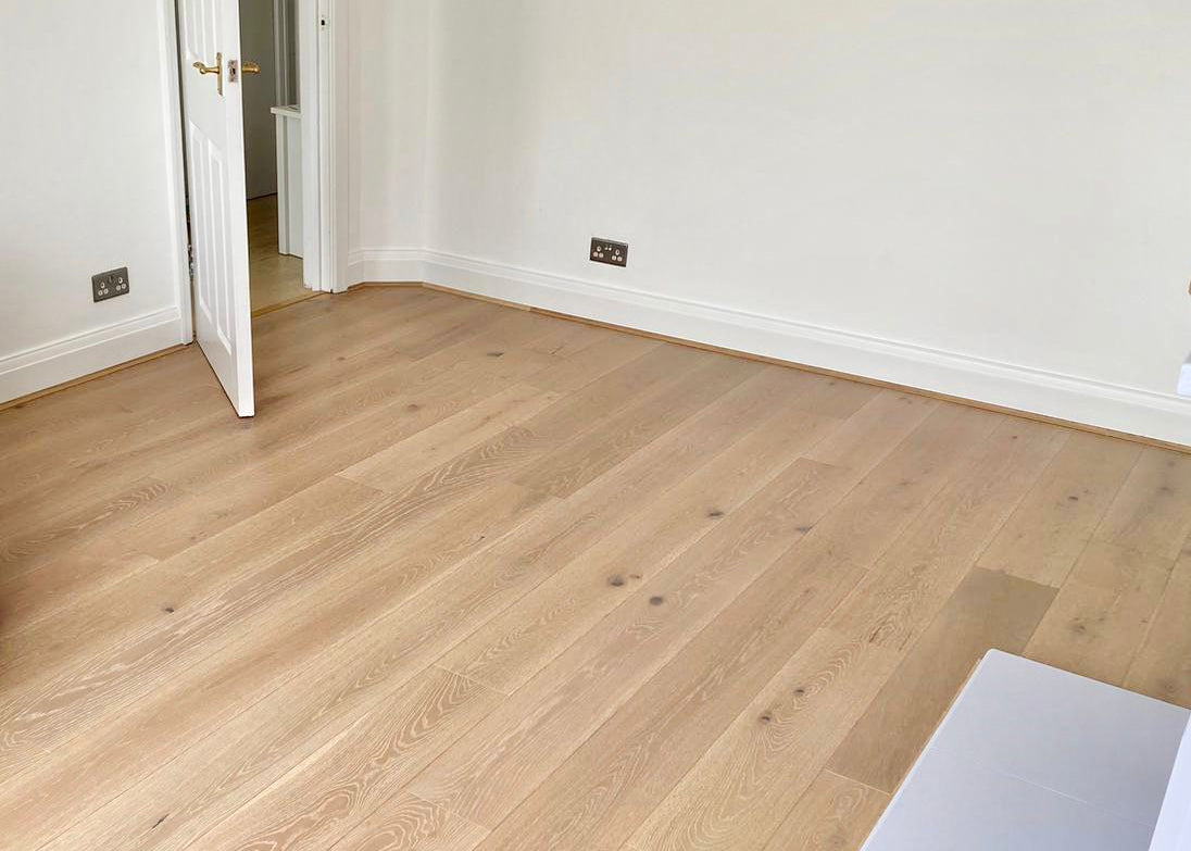 Smoked White Washed Grey Oak 5G Click Engineered Flooring BEO1422C