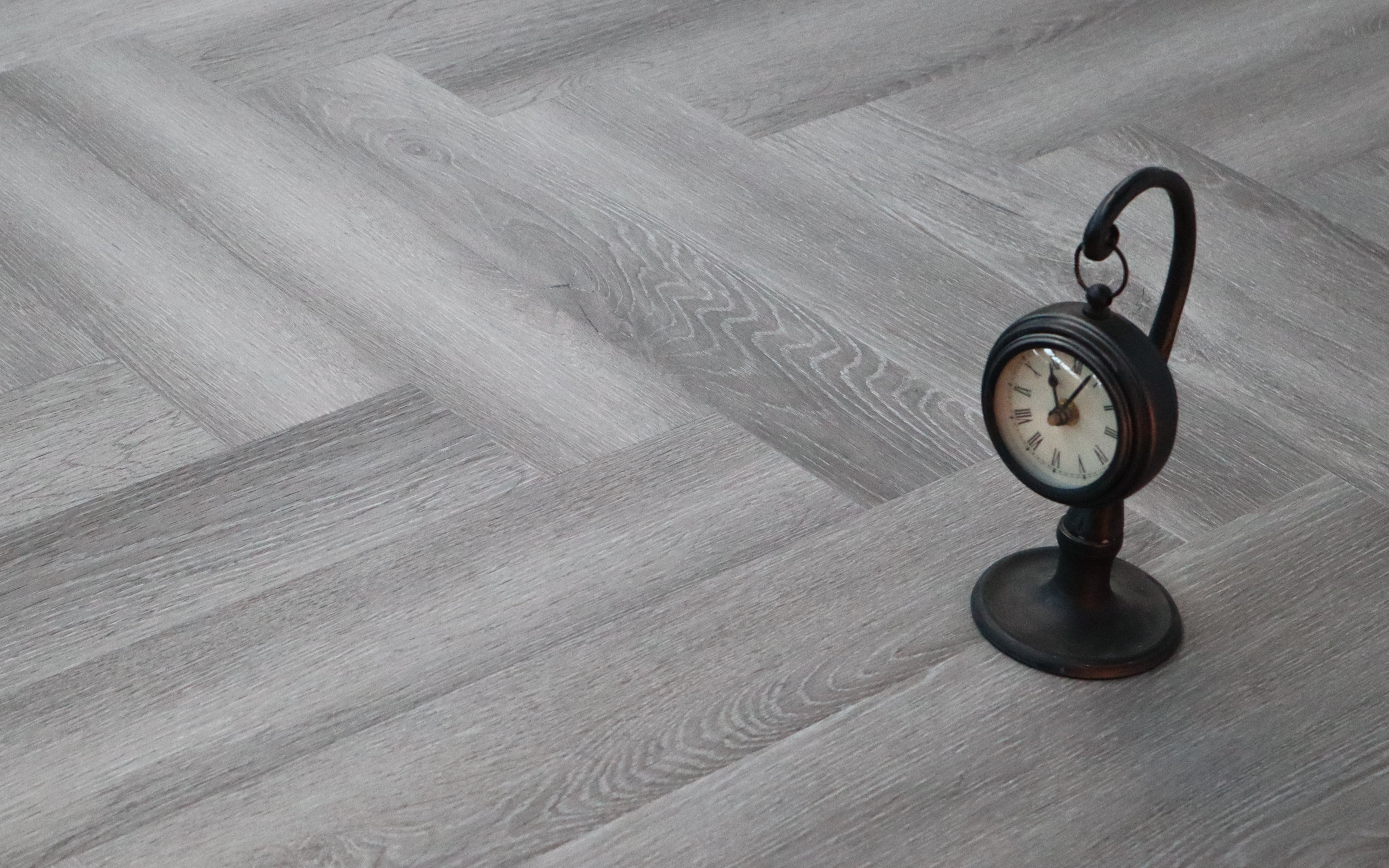 Oak Grey SPC Herringbone Vinyl Click Flooring 600x120x5mm BVH2404