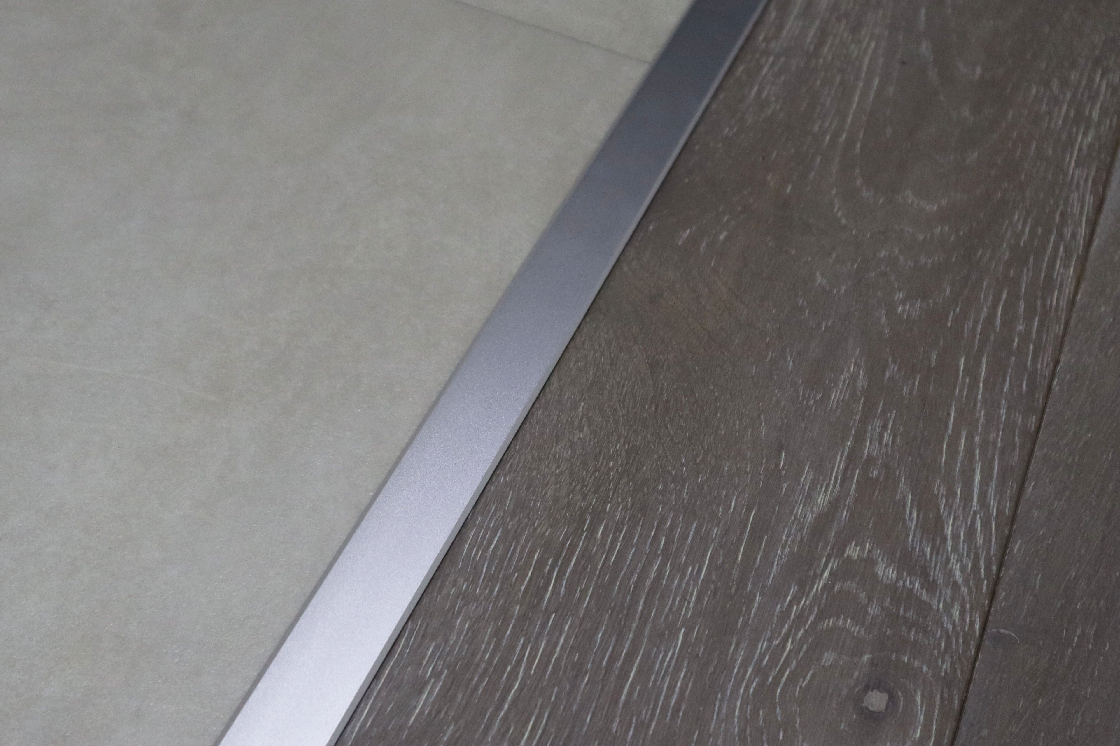 Silver Aluminium T Bar 0.9m x 32mm x 8.5mm BT010