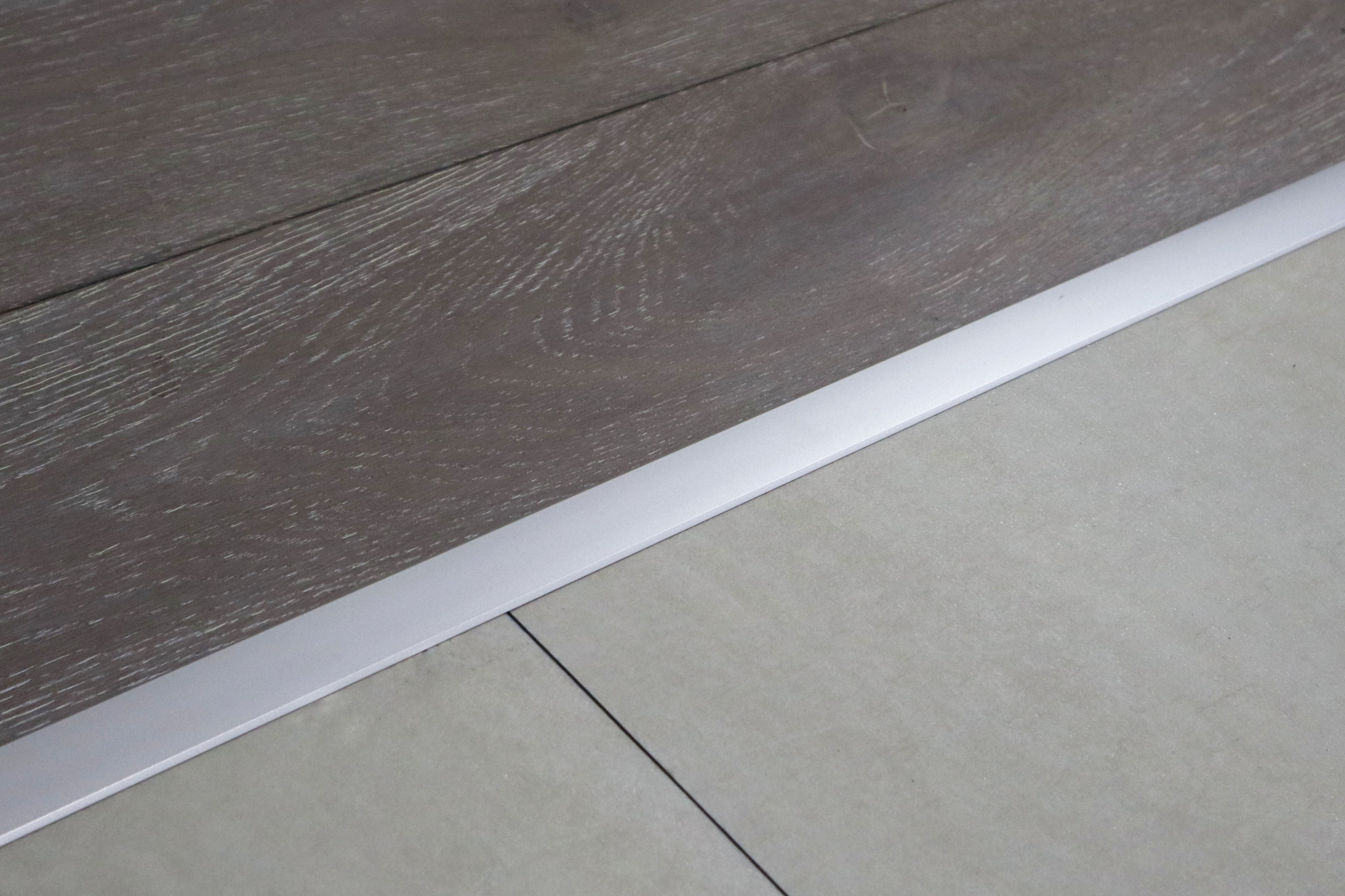 Silver Aluminium T Bar 0.9m x 32mm x 8.5mm BT010