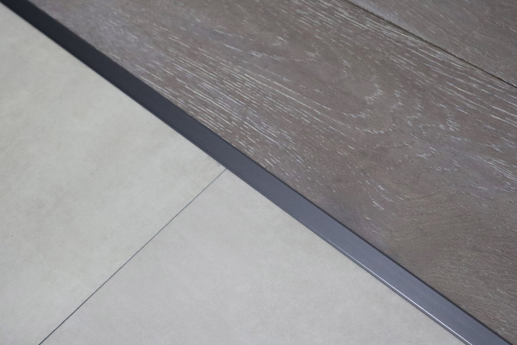 Grey Aluminium T Bar 0.9m x 20mm x8.5mm BT016