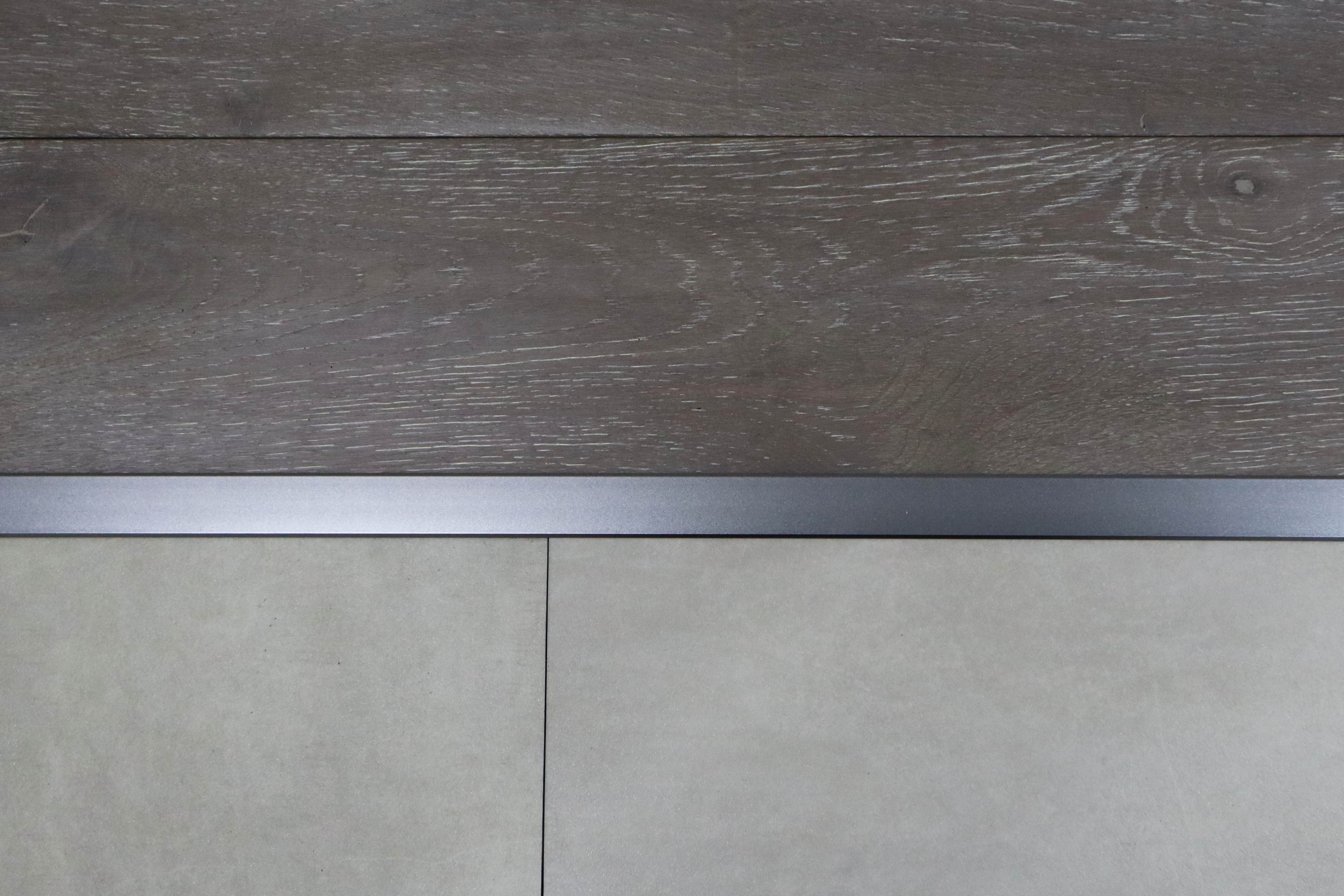 Grey Aluminium T Bar 0.9m x 32mm x 8.5mm BT009