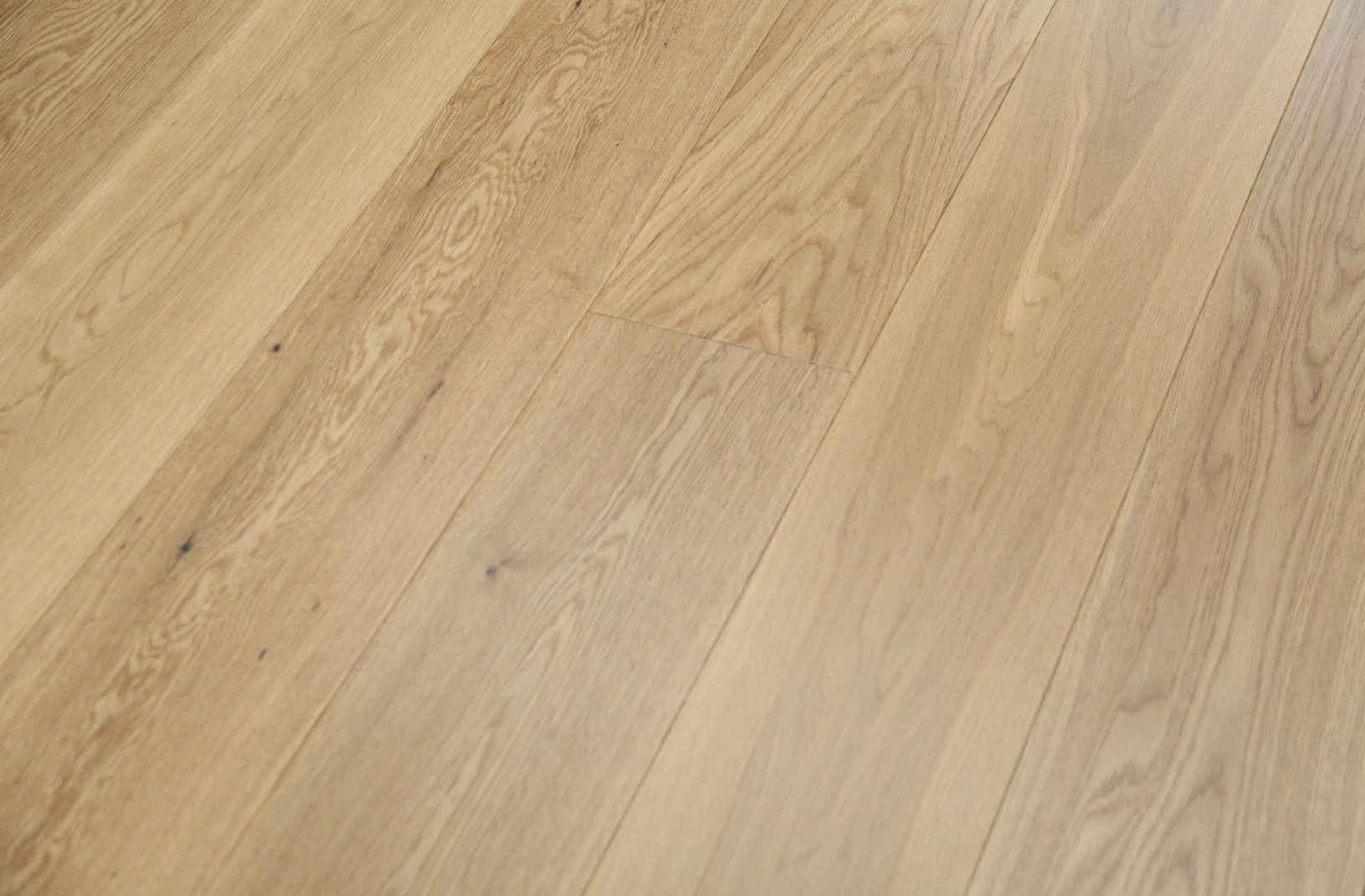 Natural Lacquered European Oak Engineered Flooring Click System BEO1510C