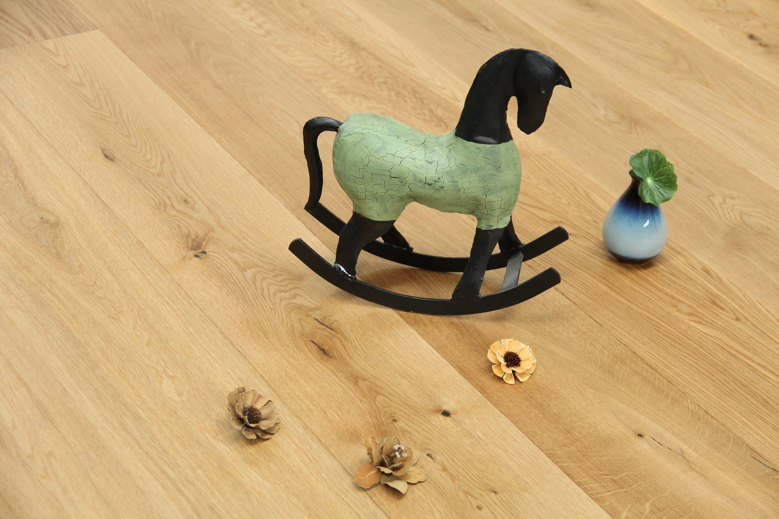 Brushed & UV Oiled 3 Ply Oak Engineered Flooring BEO1511C