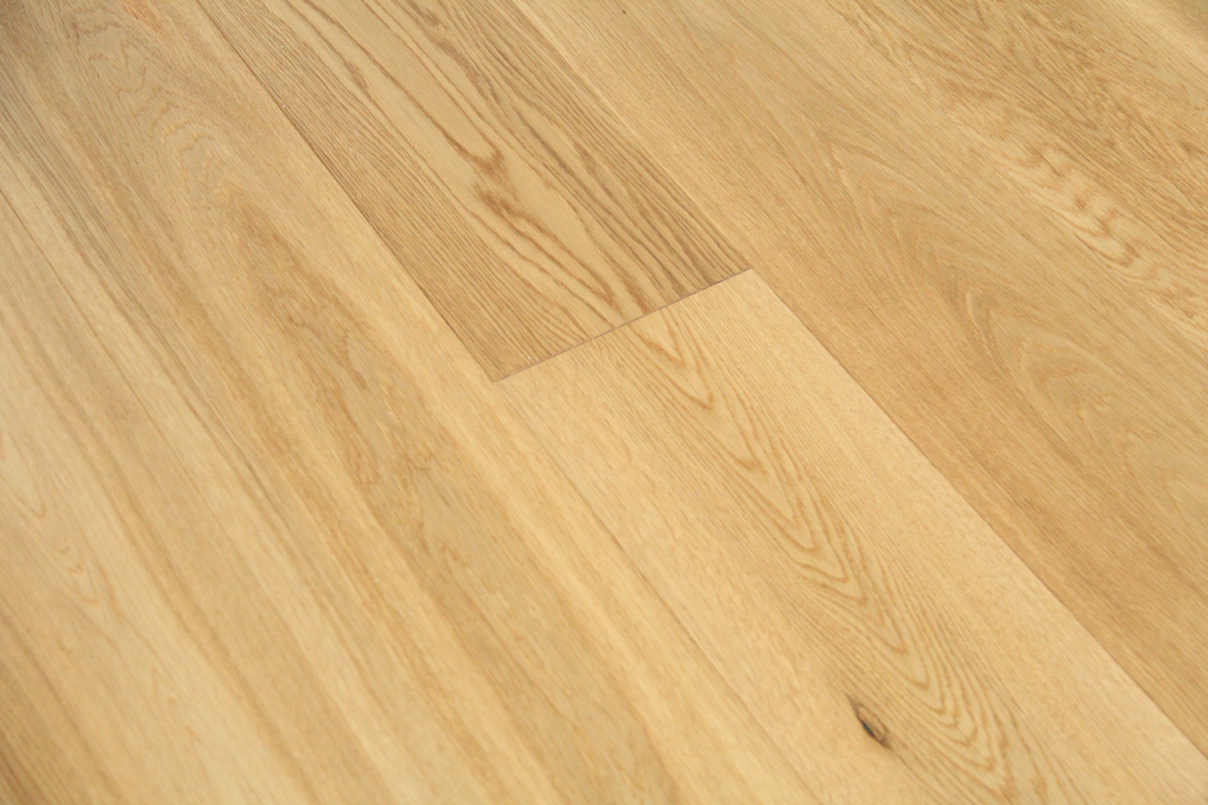 Brushed & UV Oiled 3 Ply Oak Engineered Flooring BEO1511C