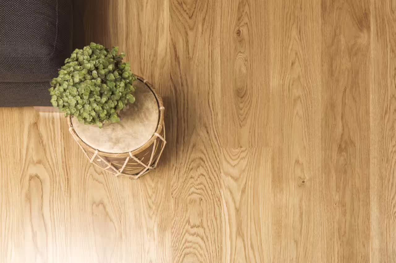 Prime Grade Natural Lacquered European Oak Engineered Flooring BEO1580