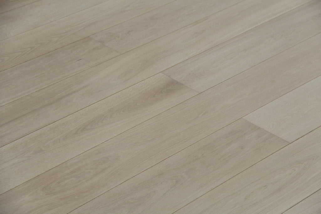 Prime Grade Unfinished European Oak 3-PLY Engineered Flooring BEO1597