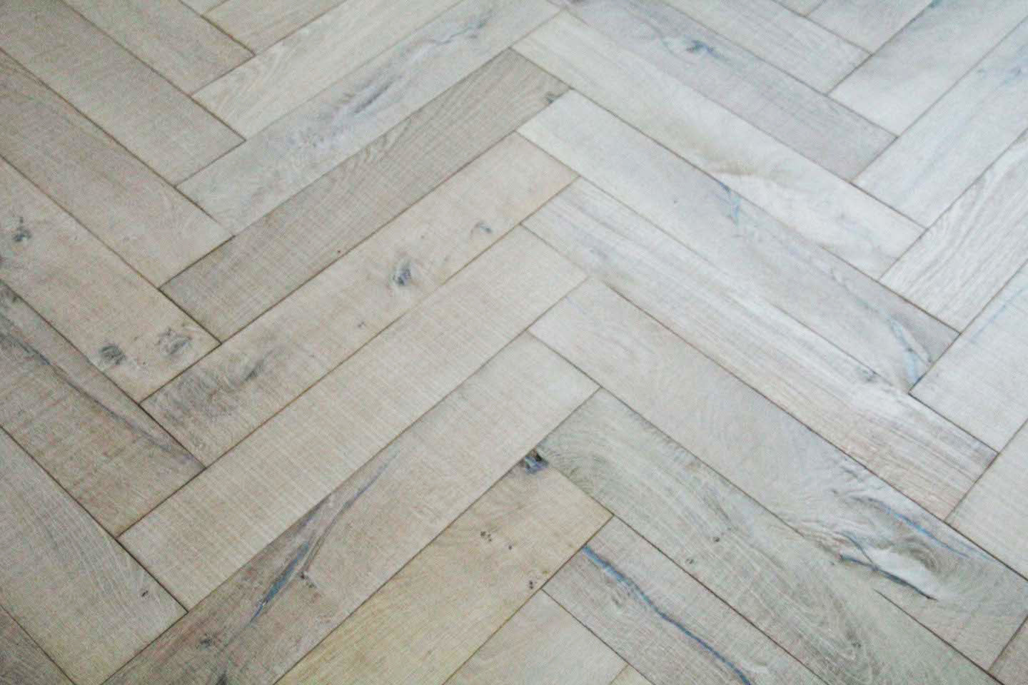 Beach Sand Bespoke Engineered Oak Herringbone Flooring BHO1817
