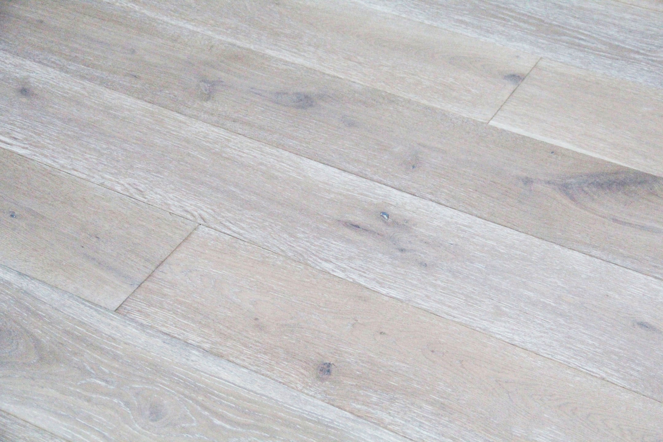 Smoked & Brushed White Oiled Oak Multiply Engineered Flooring BEO1516